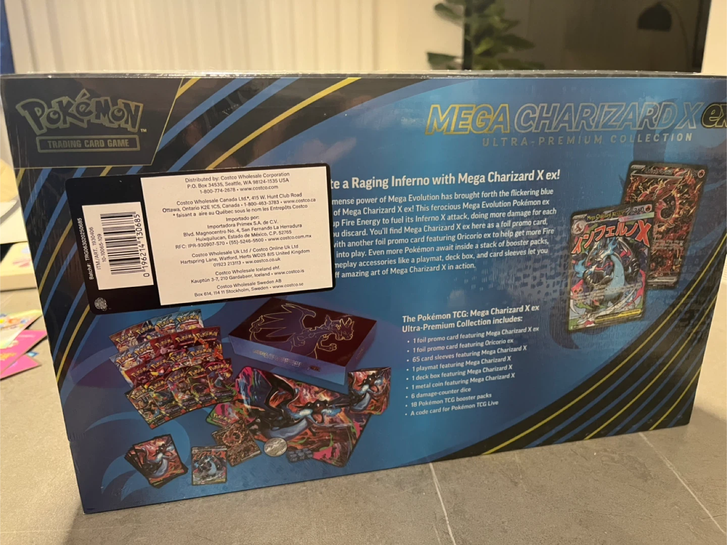 Mega Charizard EX Ultra-Premium Collection - photo 2