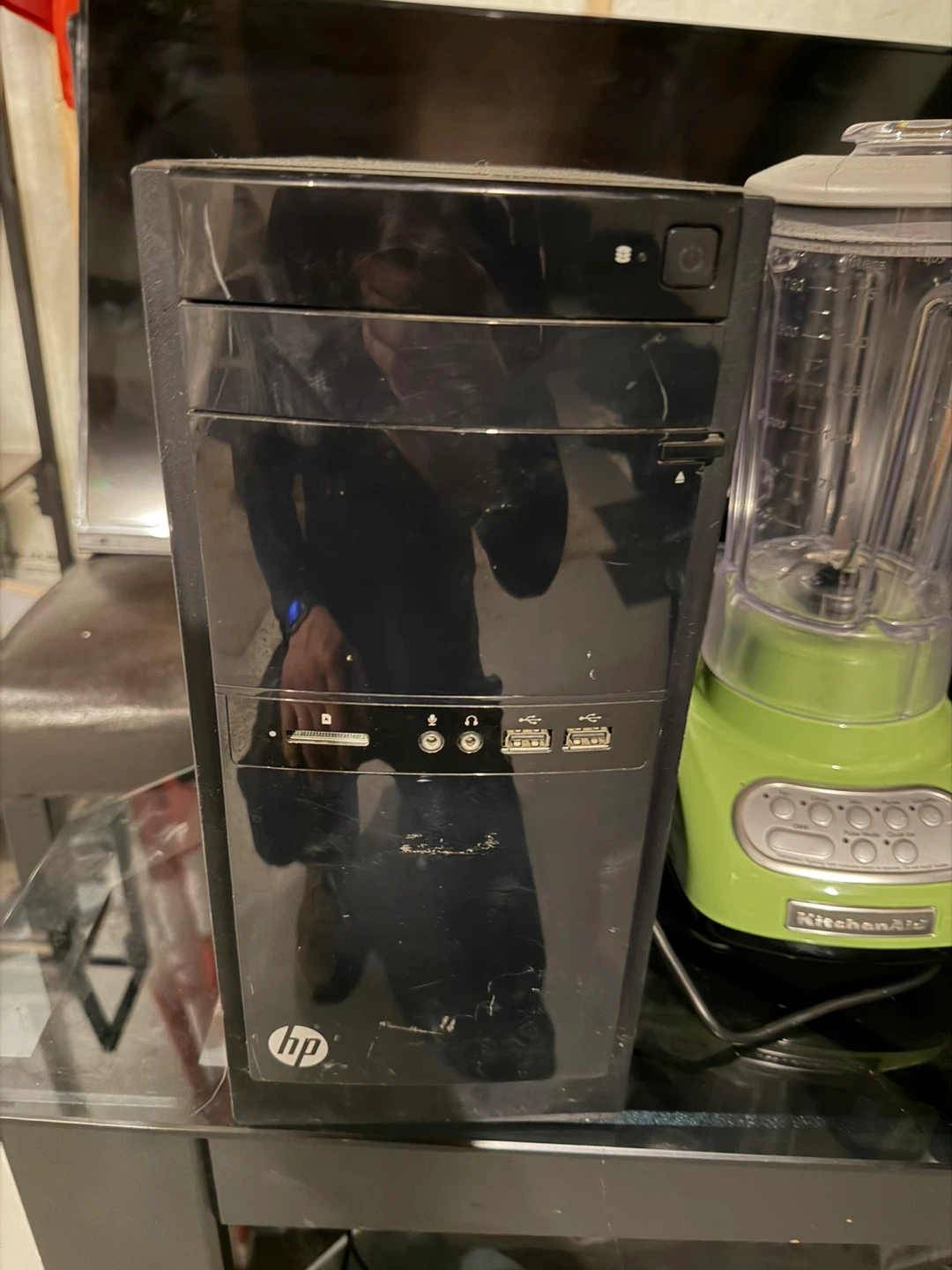 HP Desktop Computer Tower with Monitor, Keyboard, and Mouse