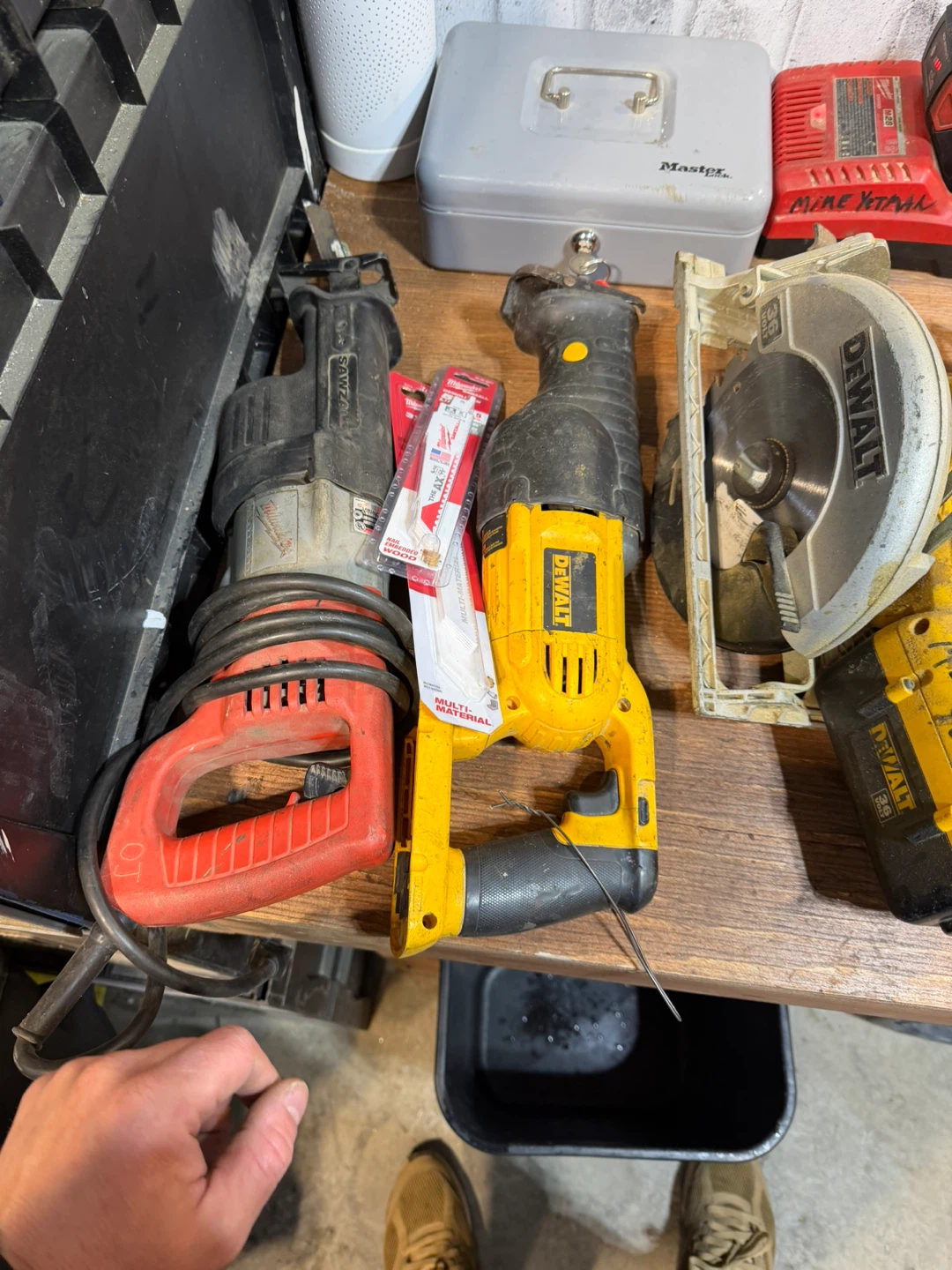 Assorted Power Tools - DeWalt, Milwaukee, Makita - photo 2