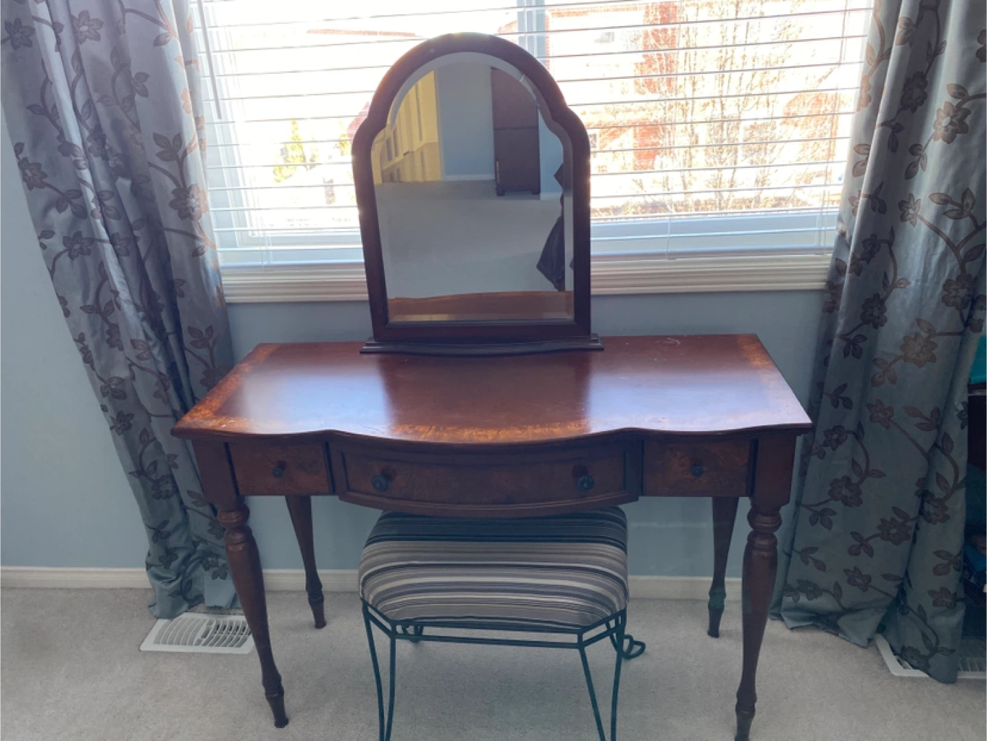 Bombay Vanity Table with Mirror and Stool 🏆