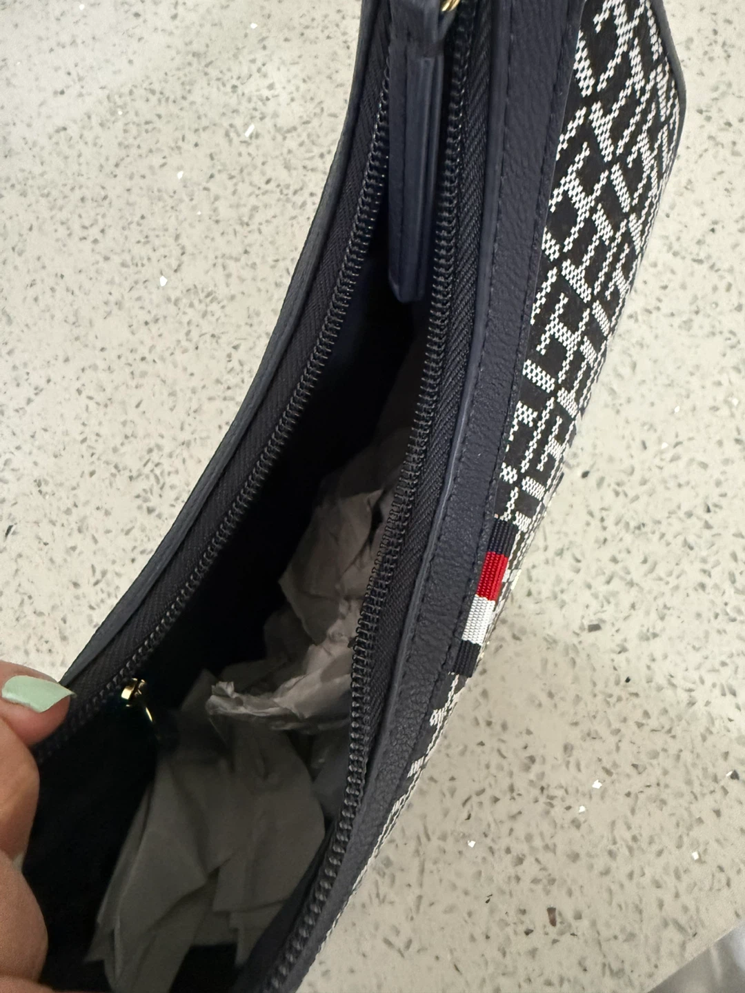 Tommy Hilfiger Monogram Shoulder Bag - photo 3
