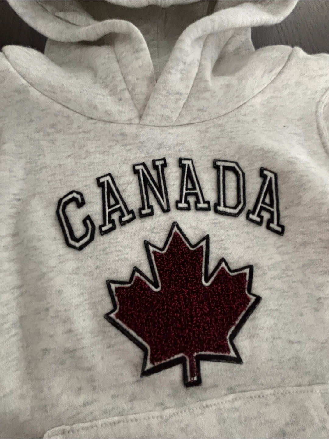 Child Size 2/3. New Hudson’s Bay Canada Maple Leaf Hoodie - photo 2