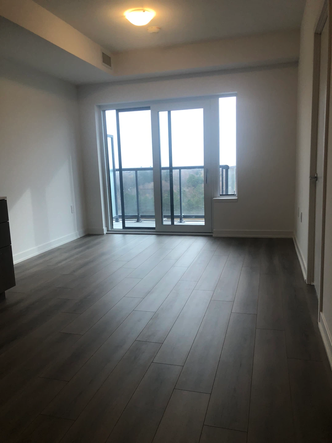Brand new condo for rent in Scarborough - photo 3