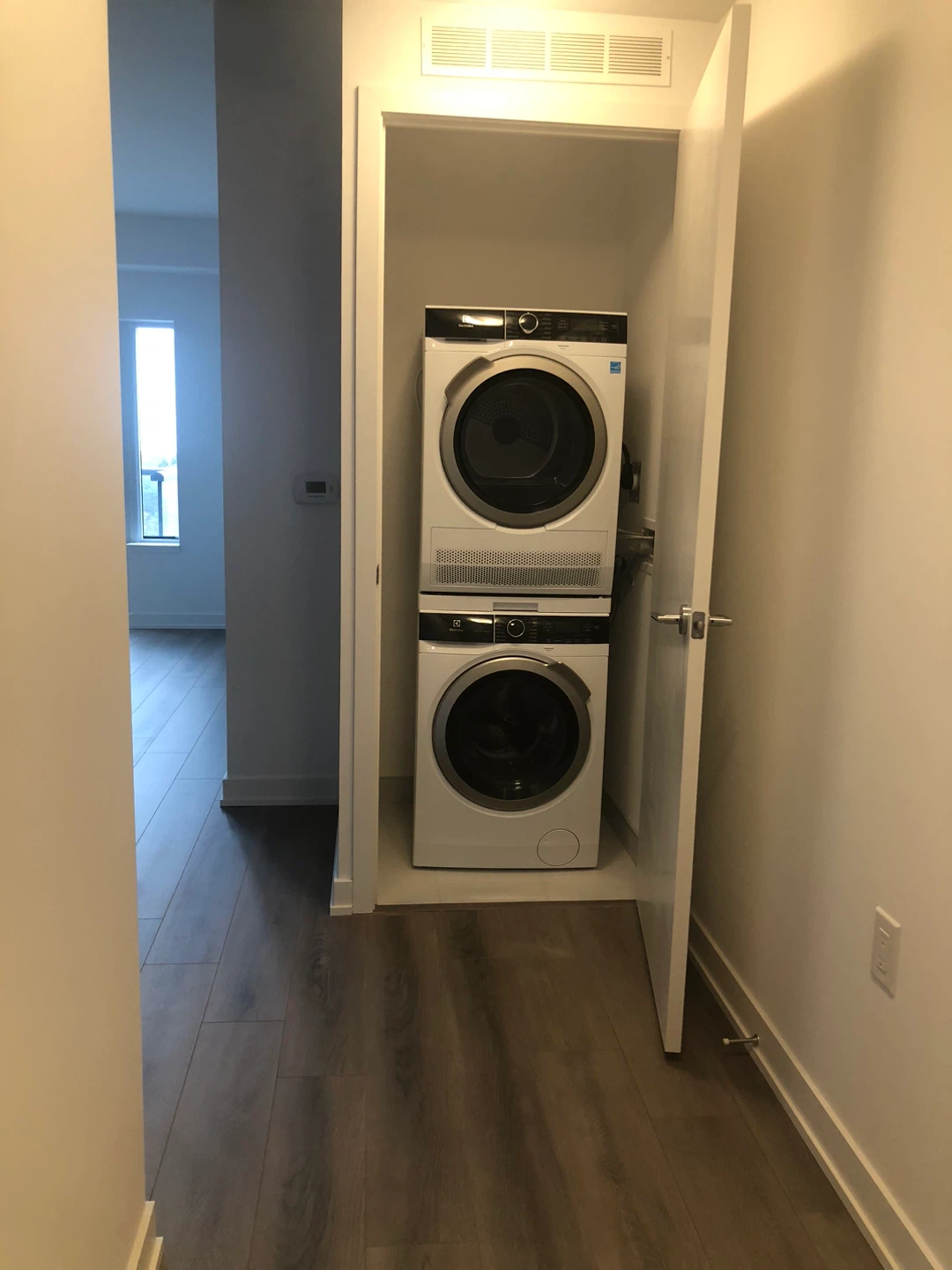 Brand new condo for rent in Scarborough - photo 5