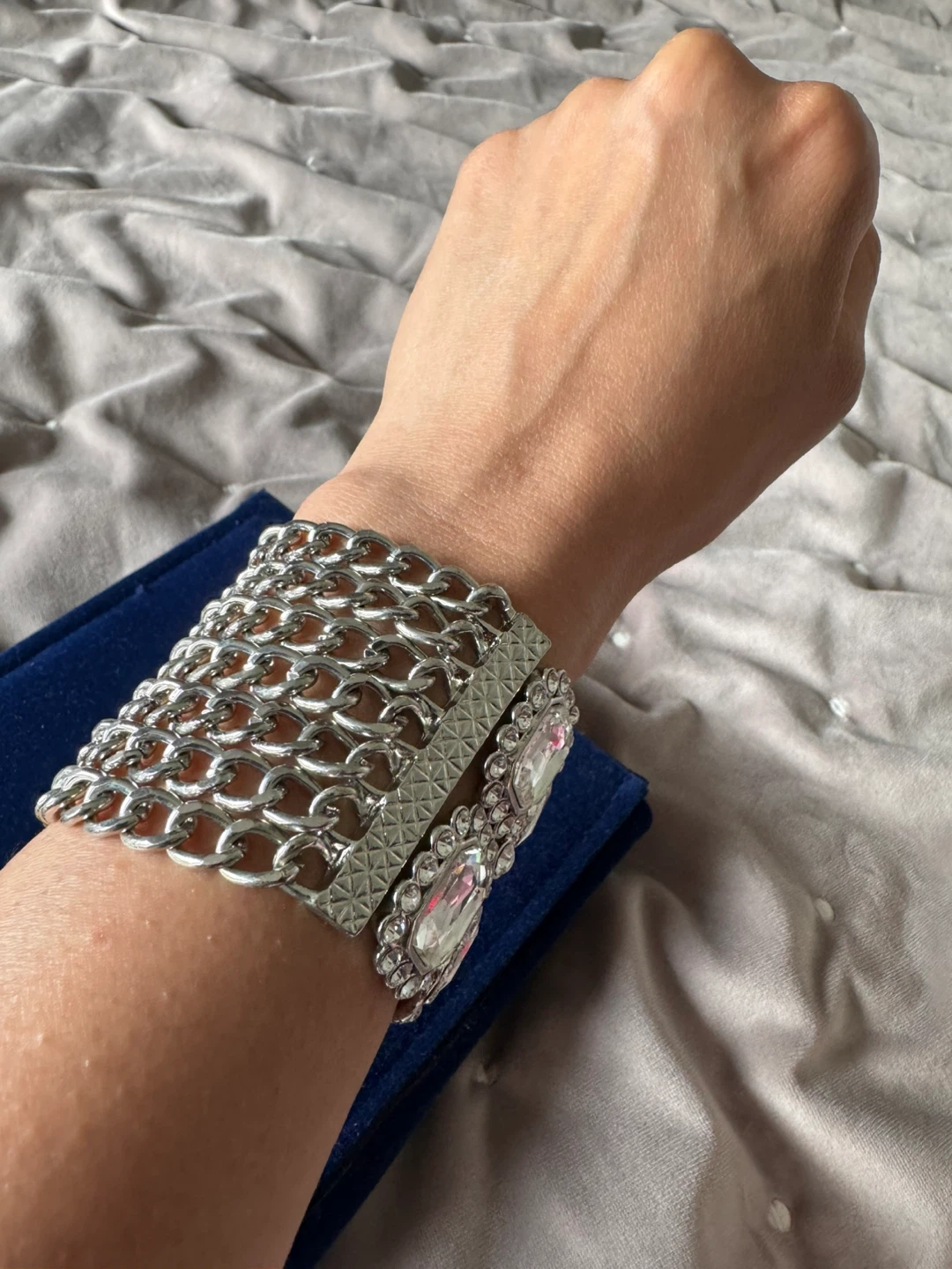 Sparkly Statement Bracelet with Chunky Chain - photo 2