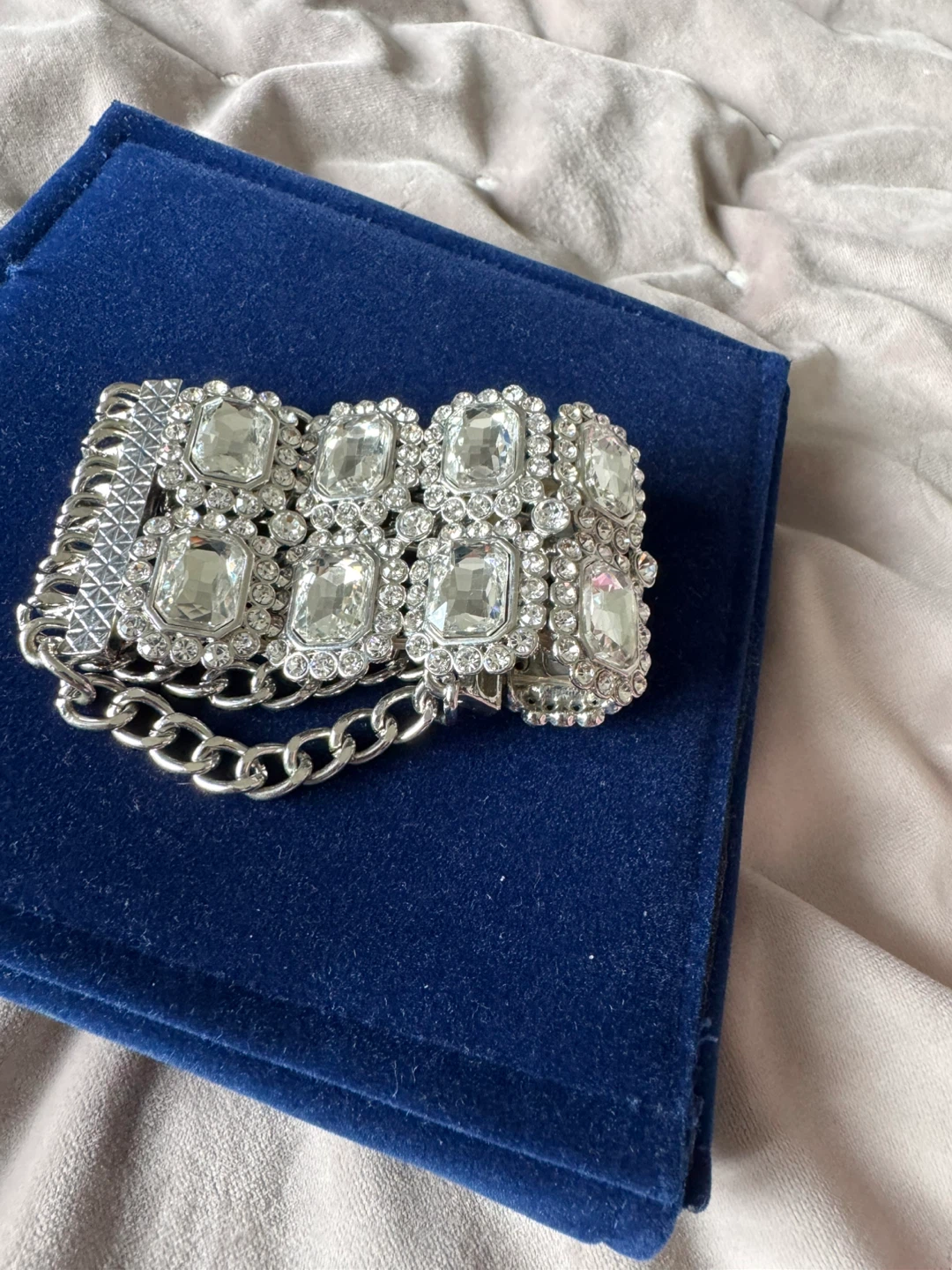 Sparkly Statement Bracelet with Chunky Chain - photo 5