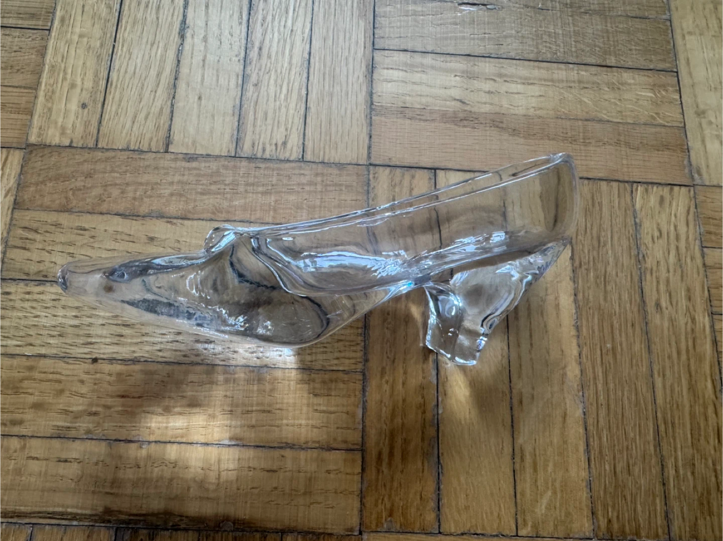 Clear Glass High Heel Shoe - photo 3