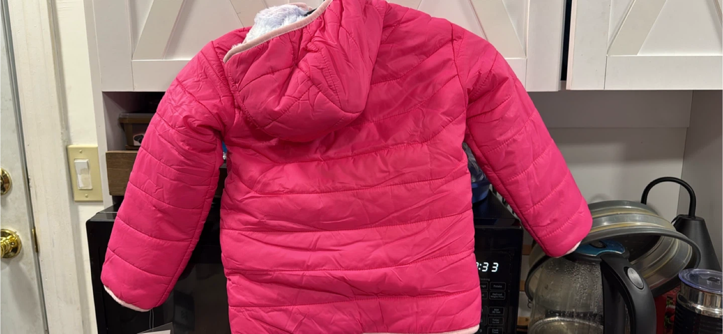 New XXS Eddie Bauer Puffer Jacket Magenta  MSRP 89$ - photo 3
