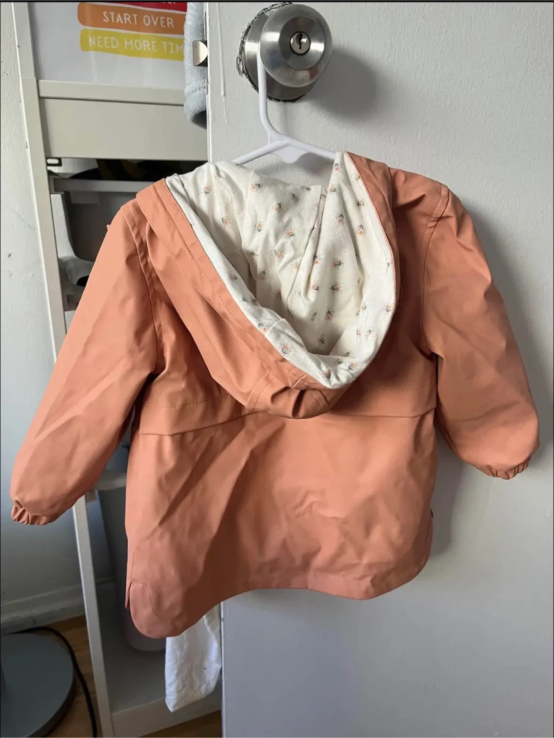 NEW (without labels) Waterproof lined coat (24months) - photo 4