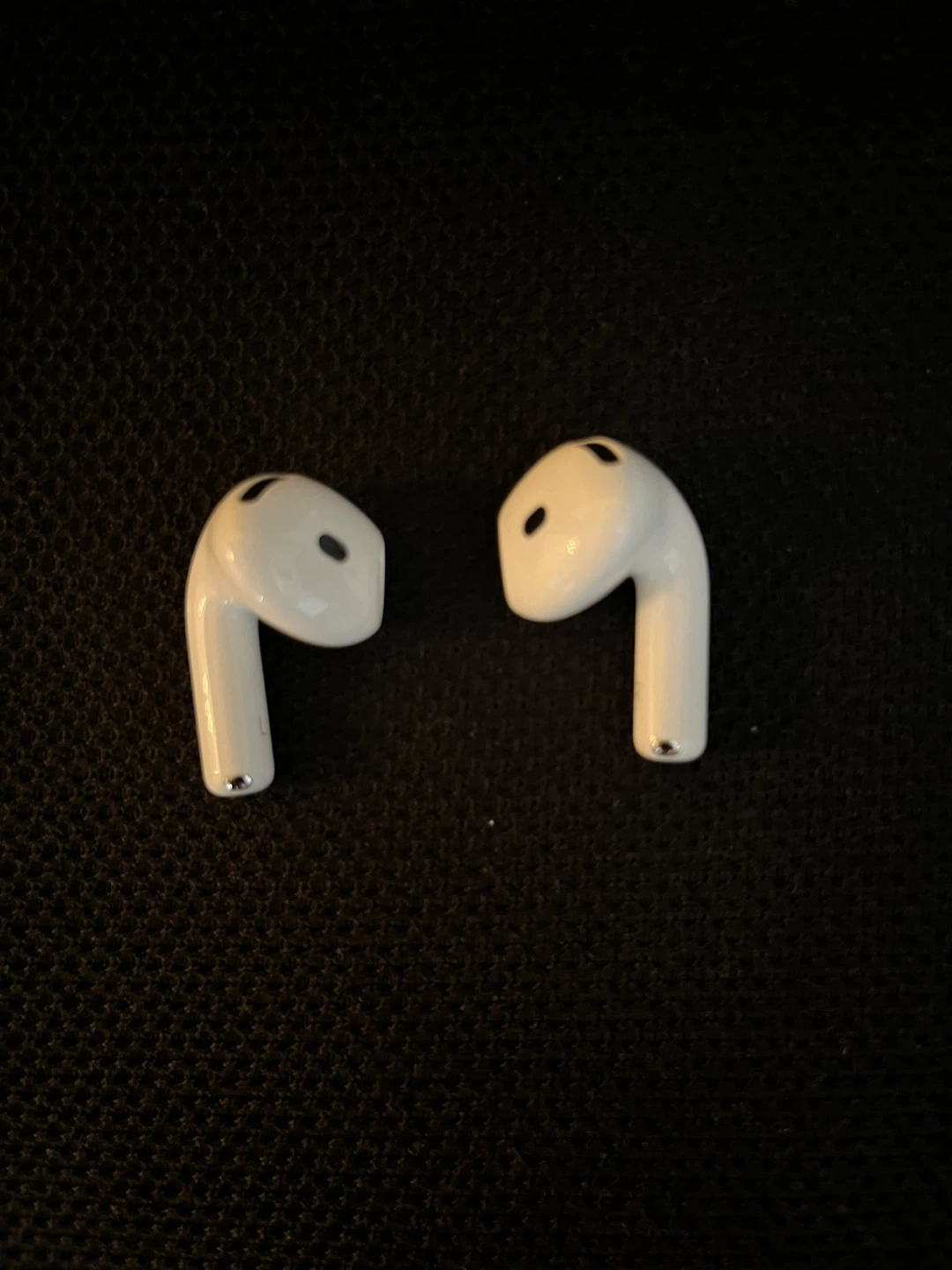 Apple AirPods 4 with Active Noise Cancellation - photo 2