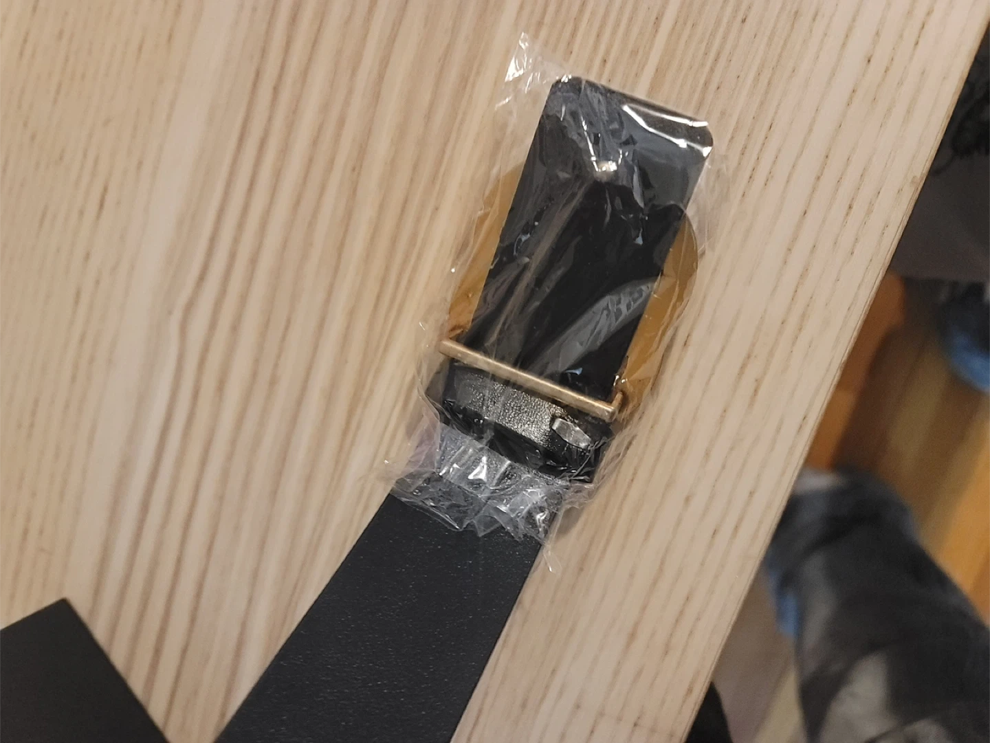 Gucci Belt with Gold Buckle - photo 3