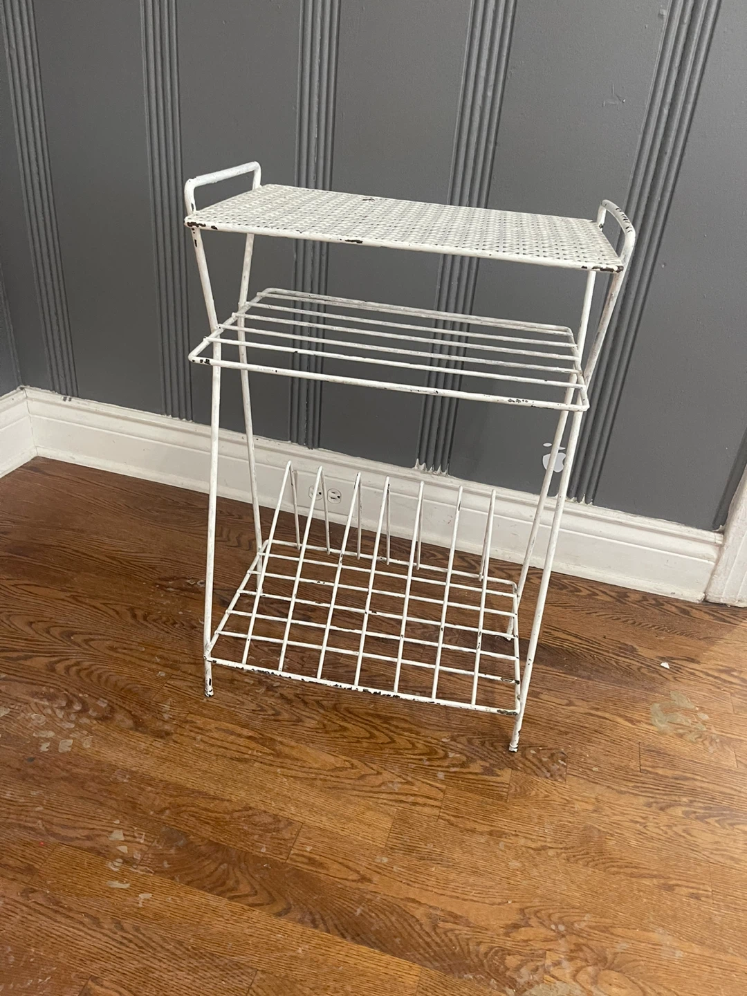 Vintage White Metal Magazine Rack Stand