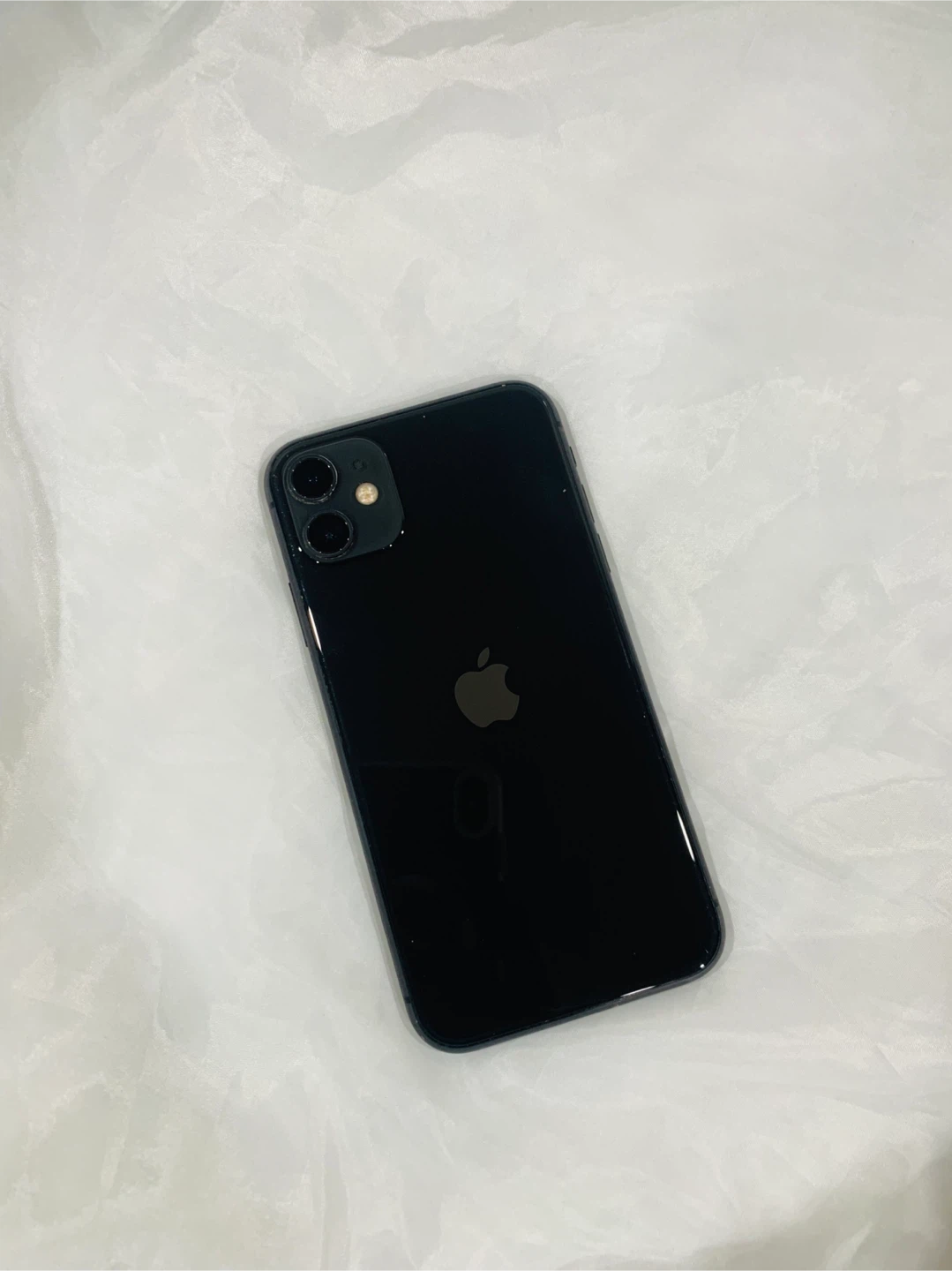 Apple iPhone 11 - 64GB