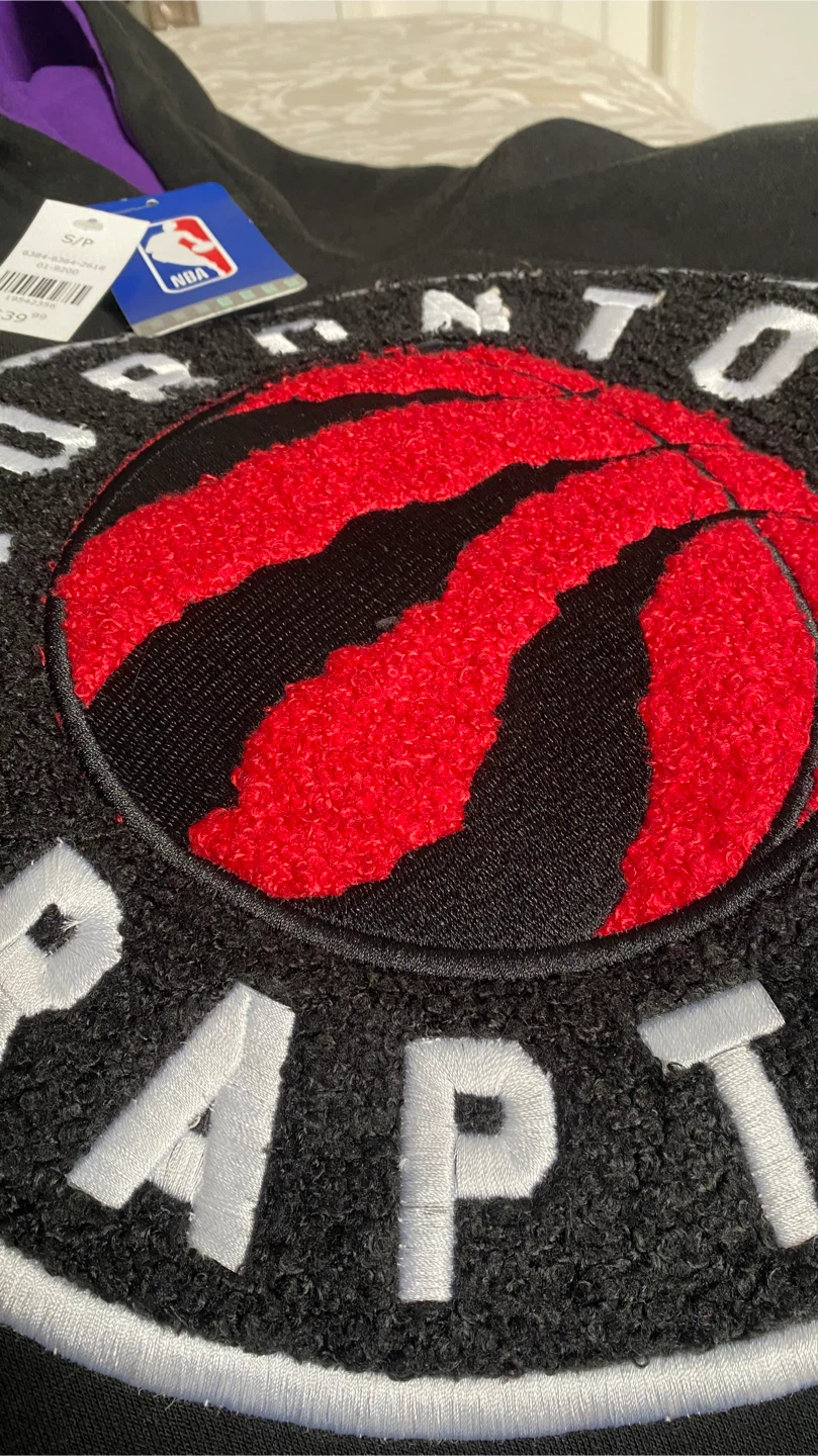 Toronto Raptors NBA Hoodie - Size S/P - photo 3