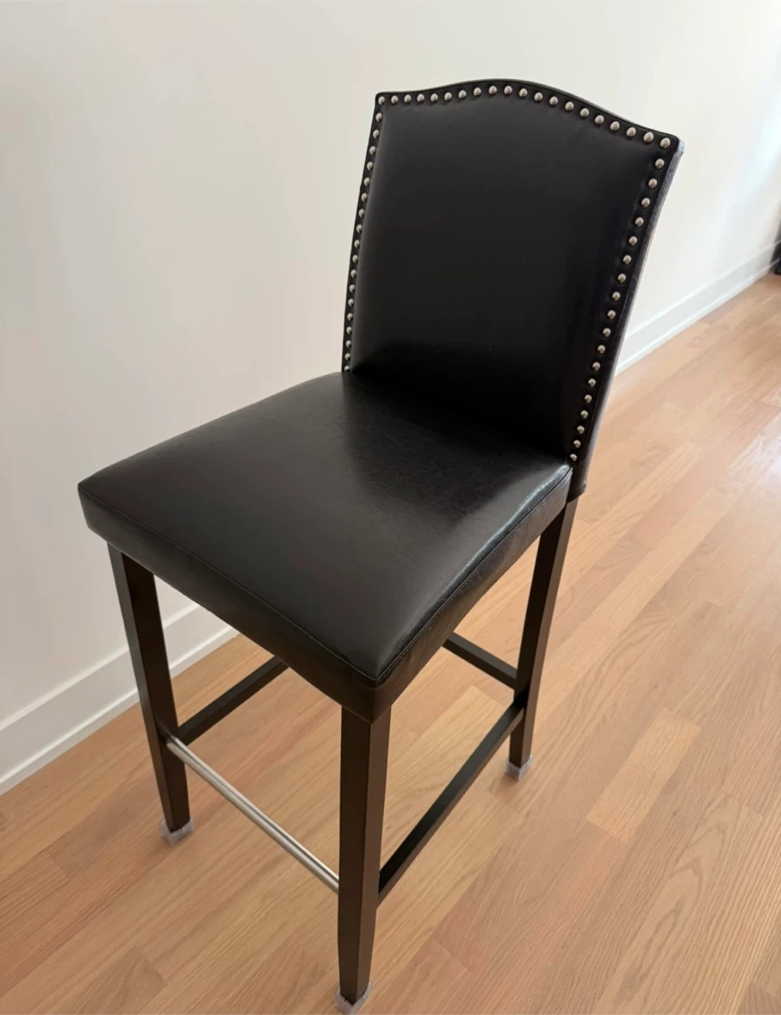 Moving Sale - 2 Leather Bar Stools - photo 2