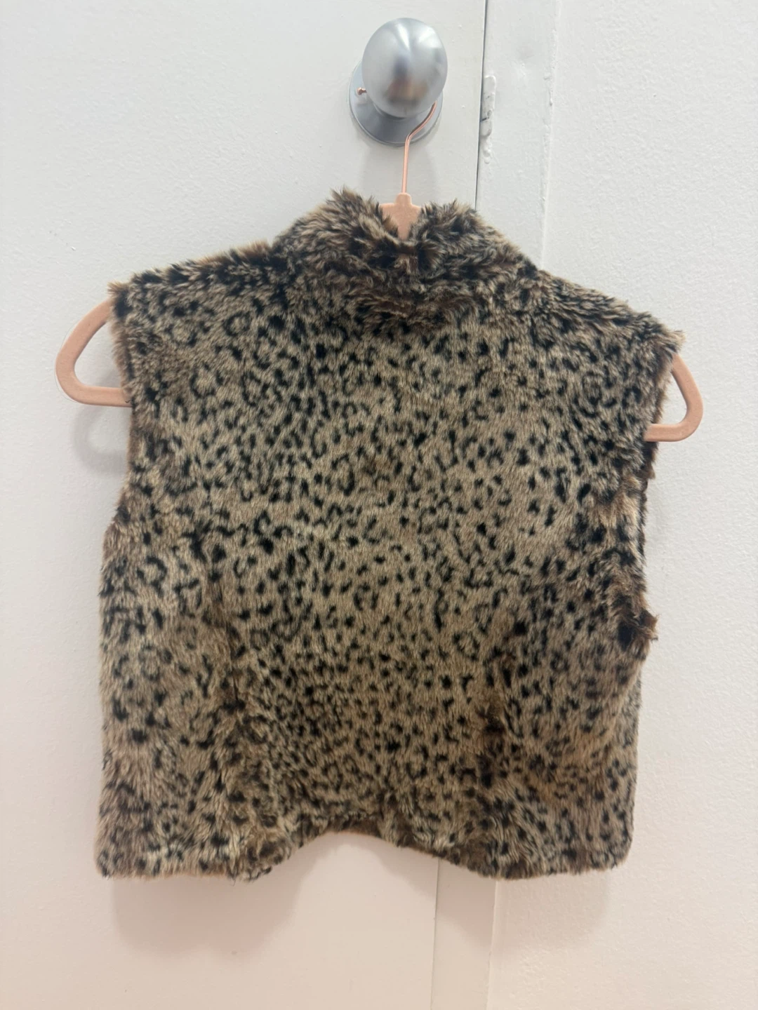 Faux Fur Leopard Print Vest - photo 2
