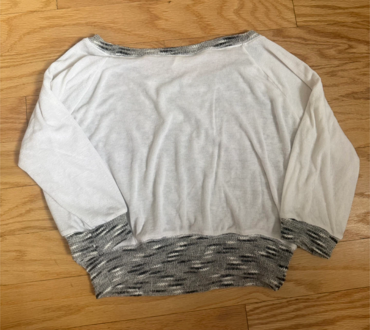 White & Gray Long Sleeve Top with Gold Graphic - photo 2