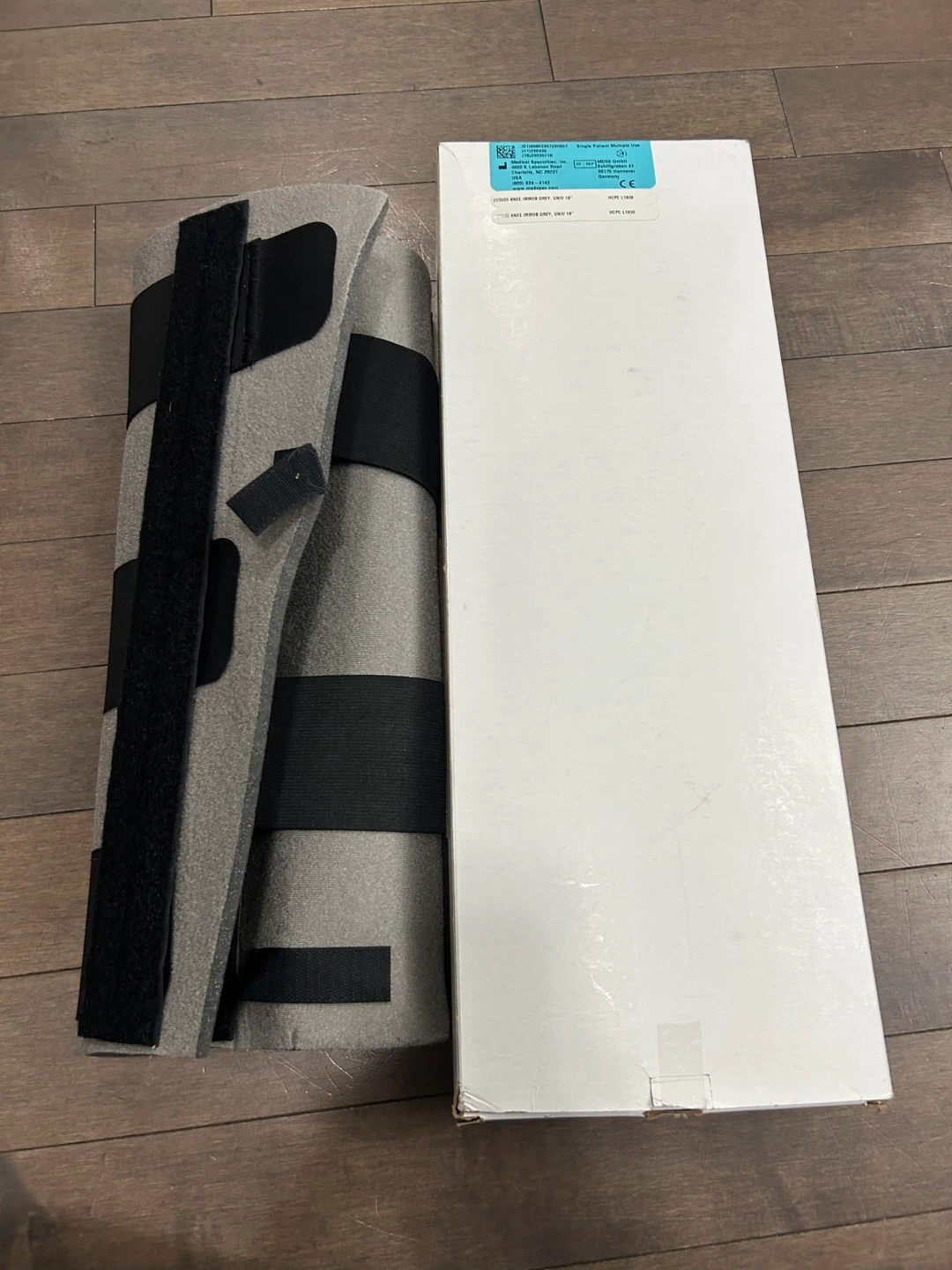 New never used knee immobilizer 18”