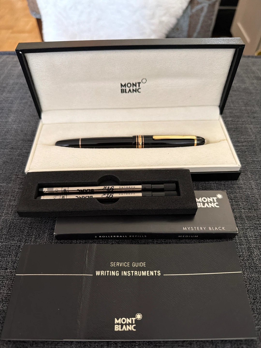 UNUSED Montblanc Meisterstück Rollerball Mystery Black Refills