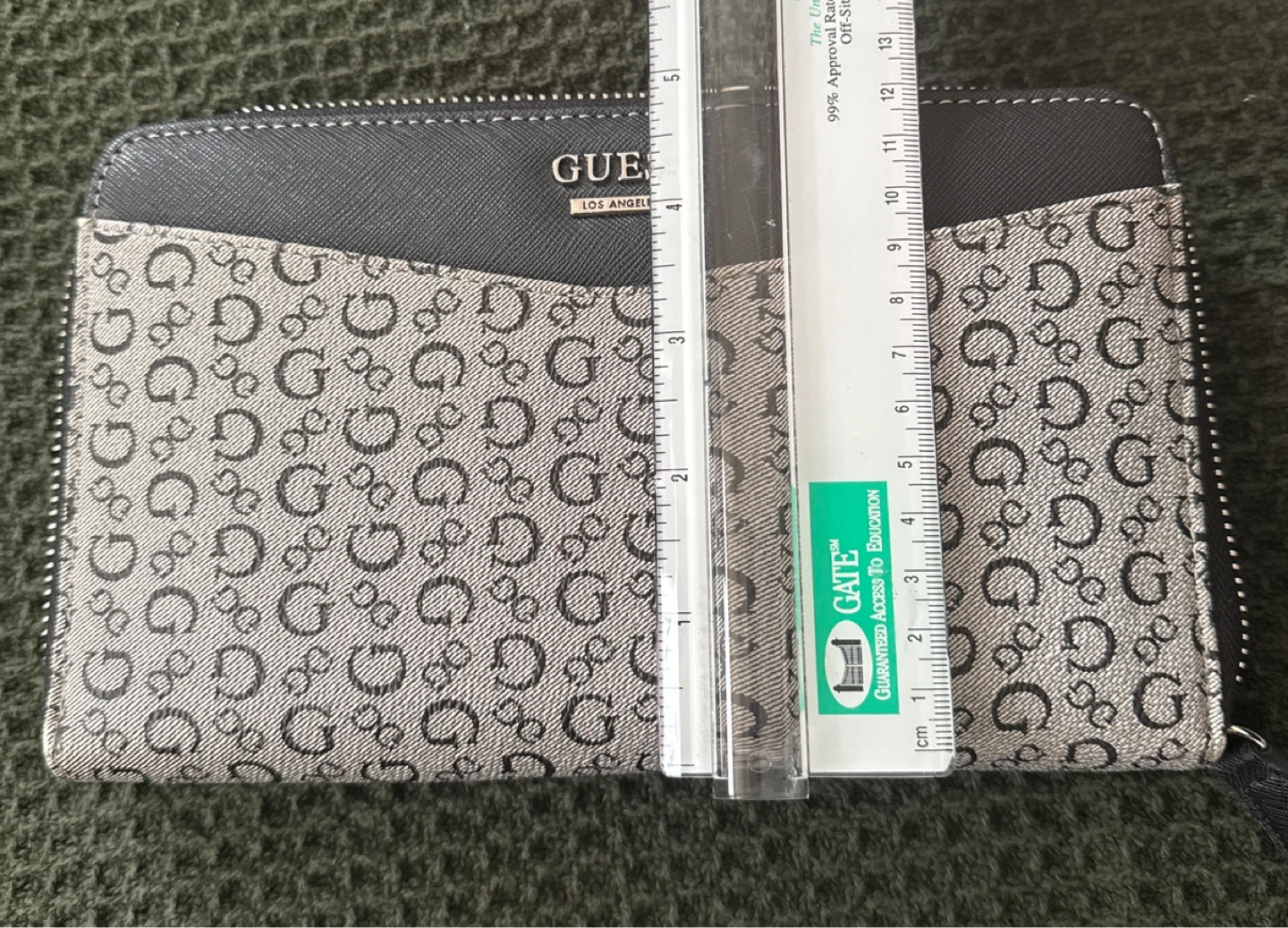 USED- GUESS Logo Print Zip Around Wallet. - photo 4