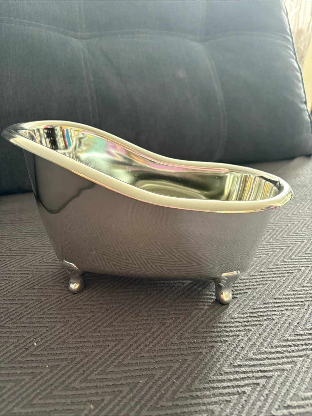 🏆 Silver Bathtub Shaped Bowl with Feet