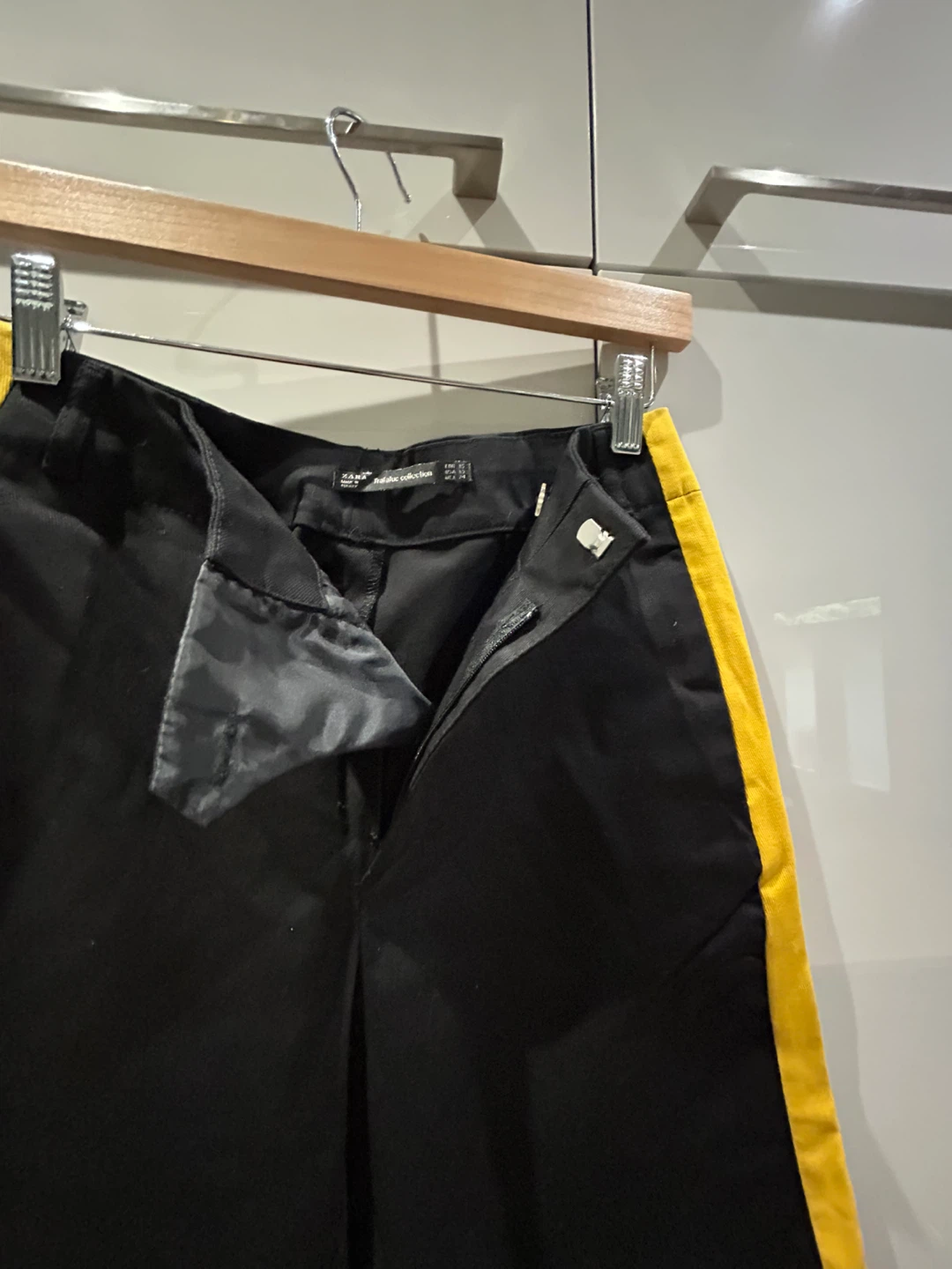ZARA Black & Yellow Stripe Pants - photo 3