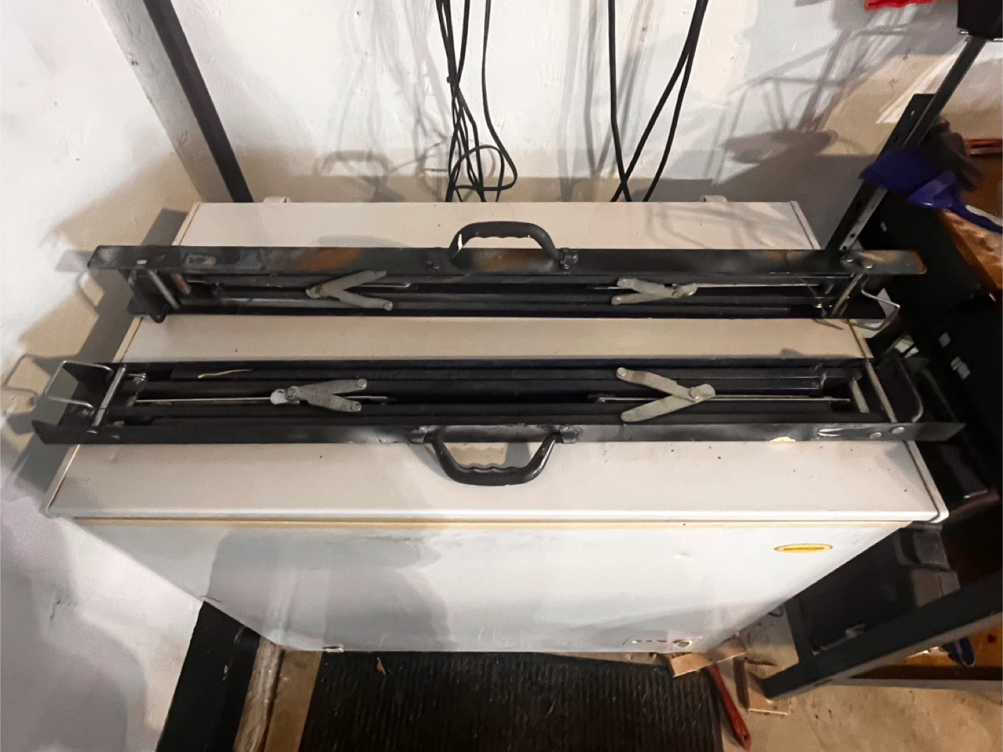 Portable saw horses