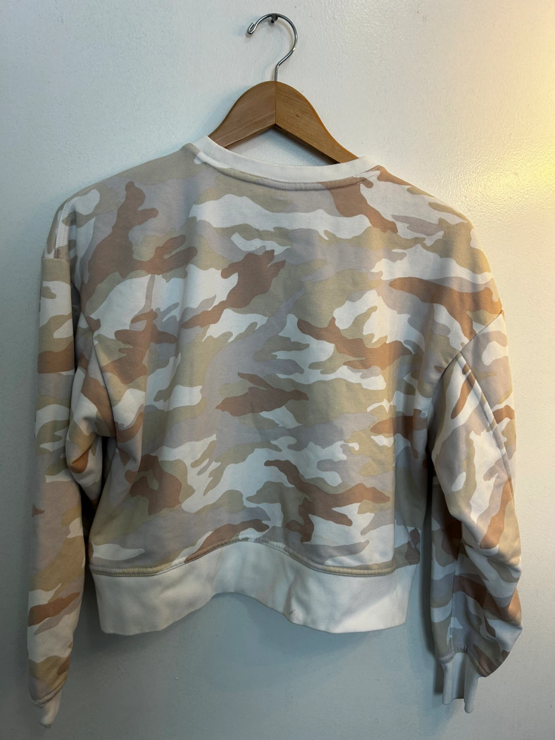 Nike Dri-Fit Camo Crewneck Sweatshirt - Women's XS - photo 3