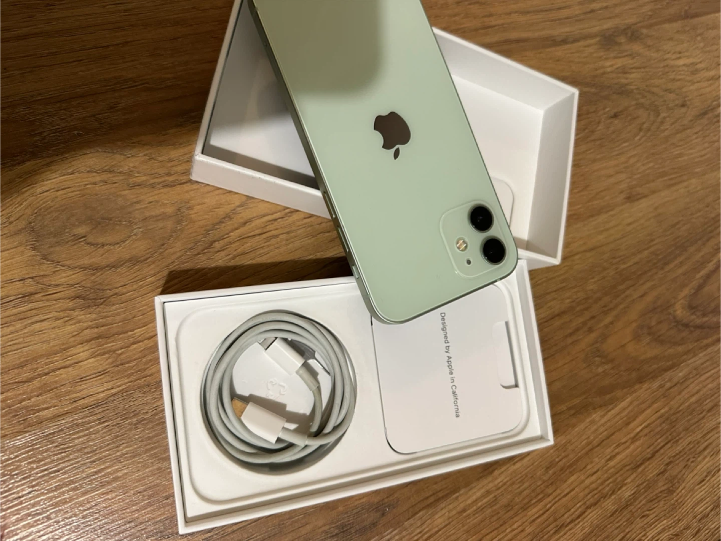 Apple iPhone 12 - Green