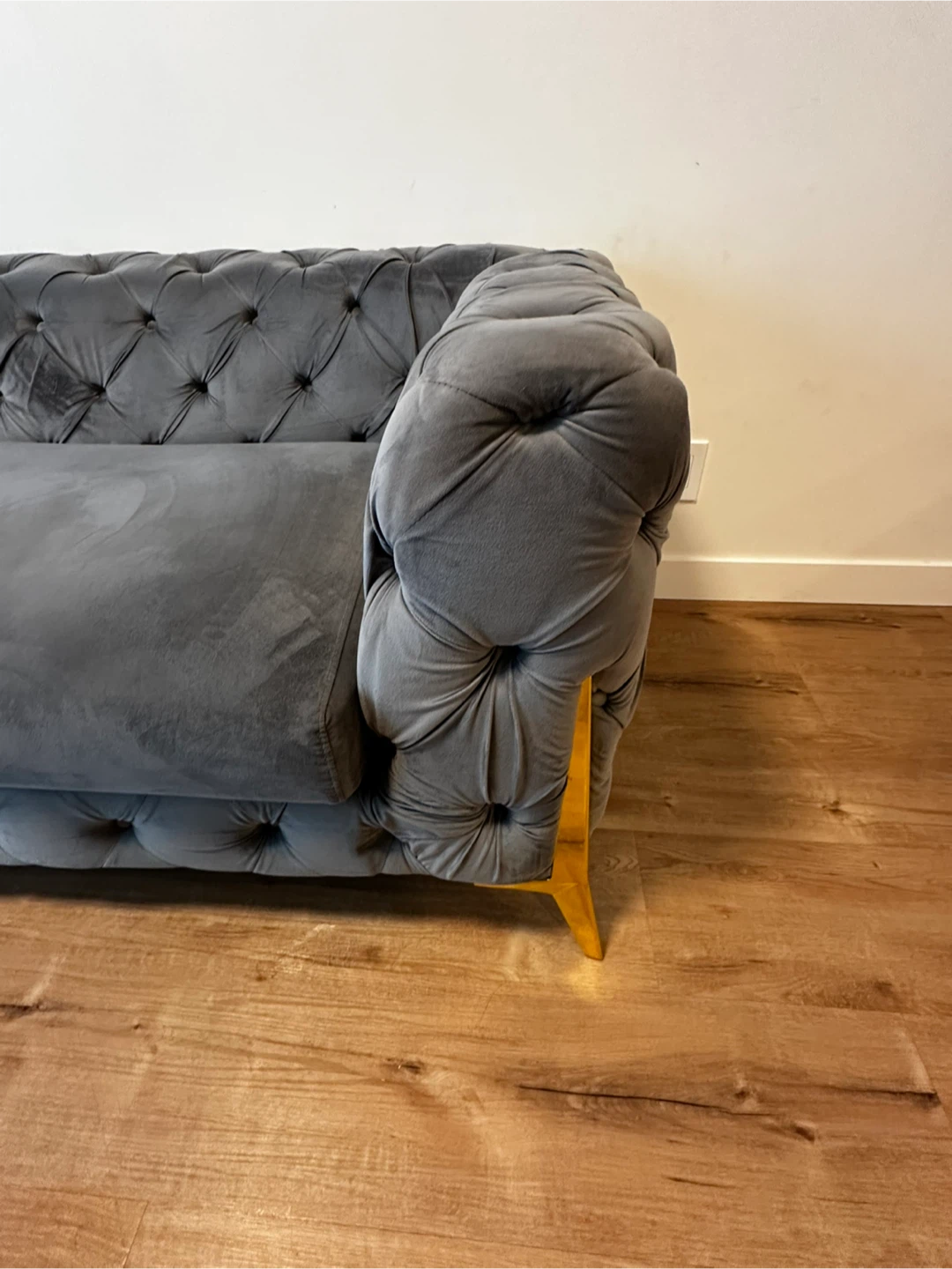Grey Velvet Tufted Sofa with Gold Legs & ottoman - photo 3