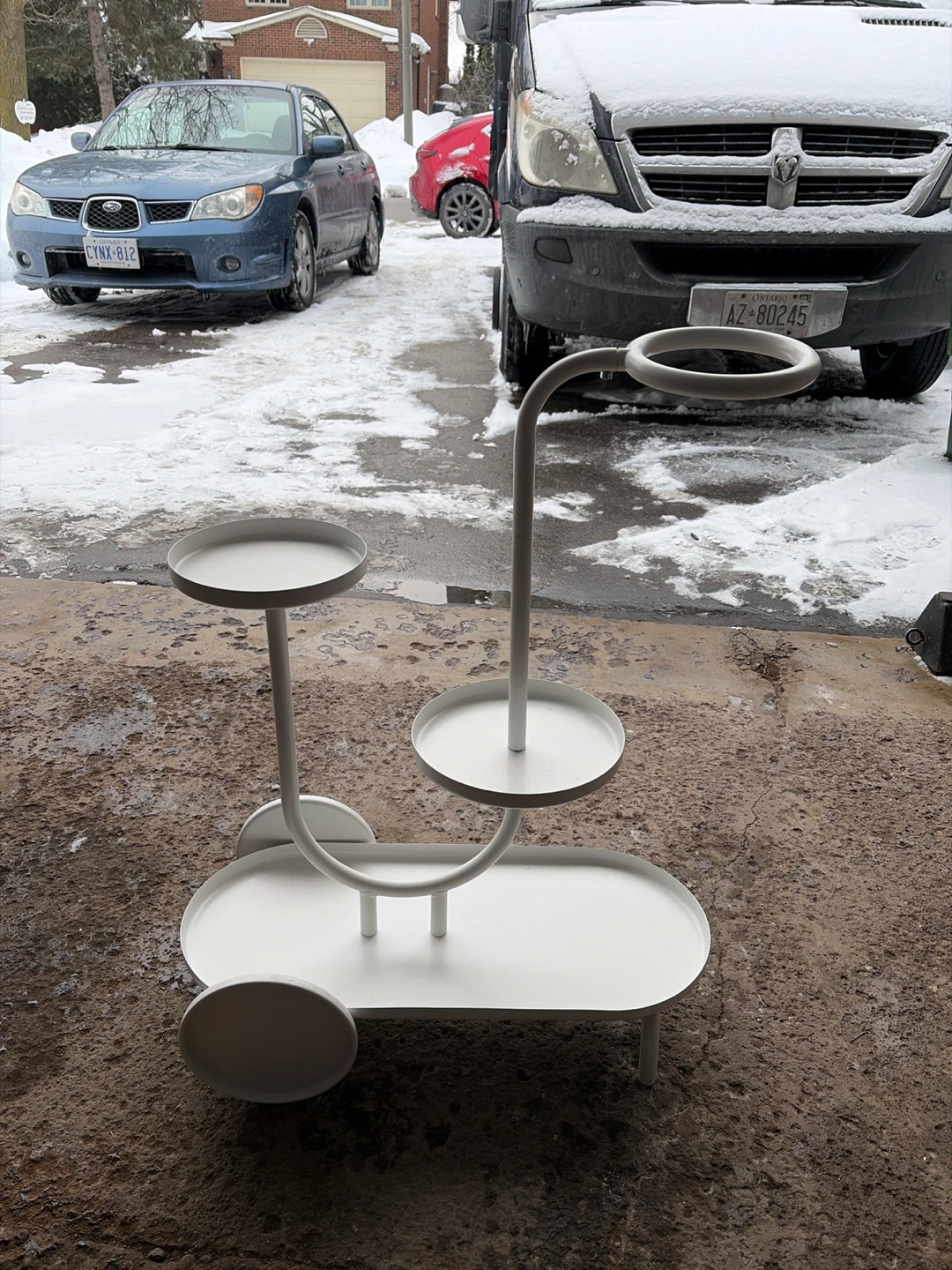 White Metal Plant Stand