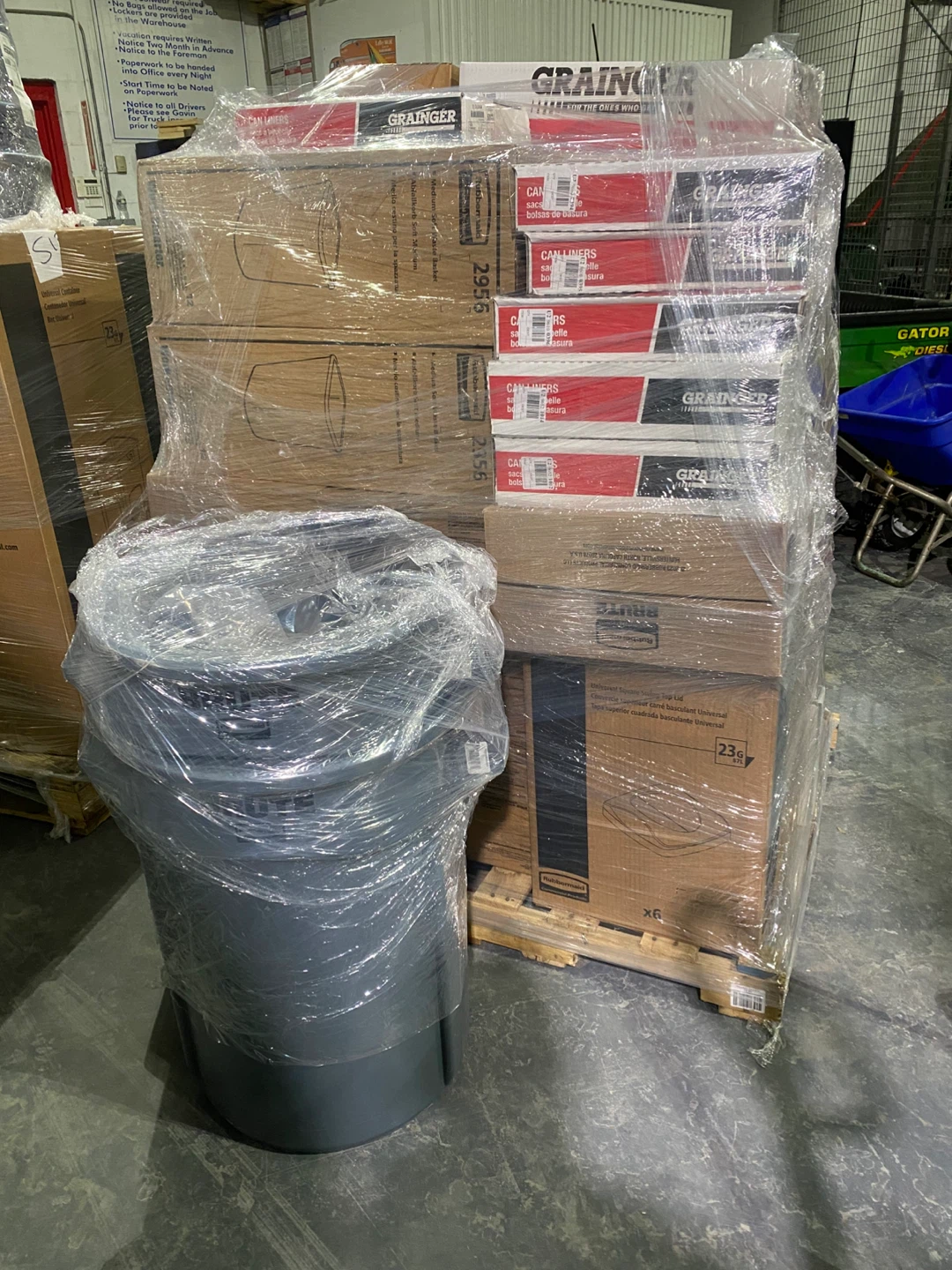 Furniture- Storage unit- Local- residential-commercial - photo 2