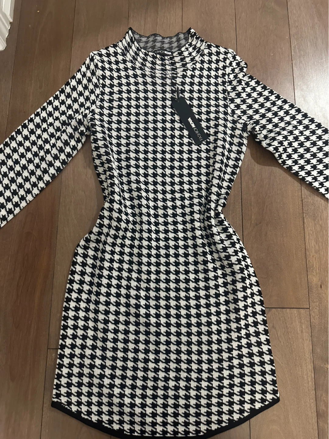 New Fashion Nova Houndstooth Knit Dress