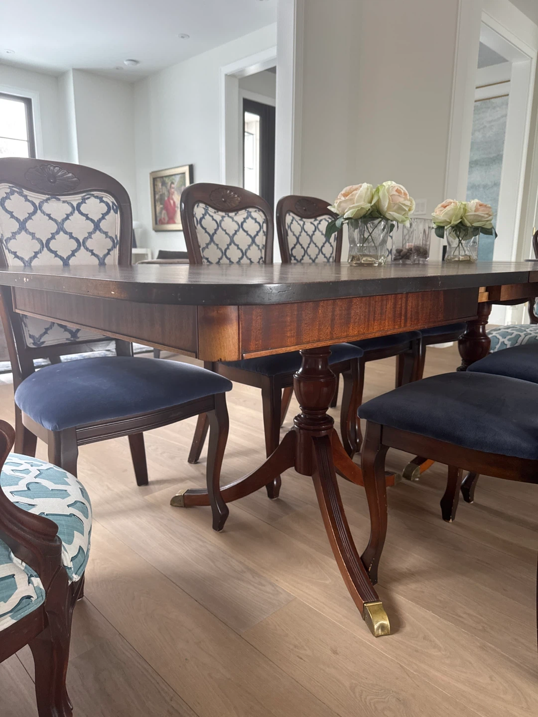 Free solid wood dining room table - photo 2