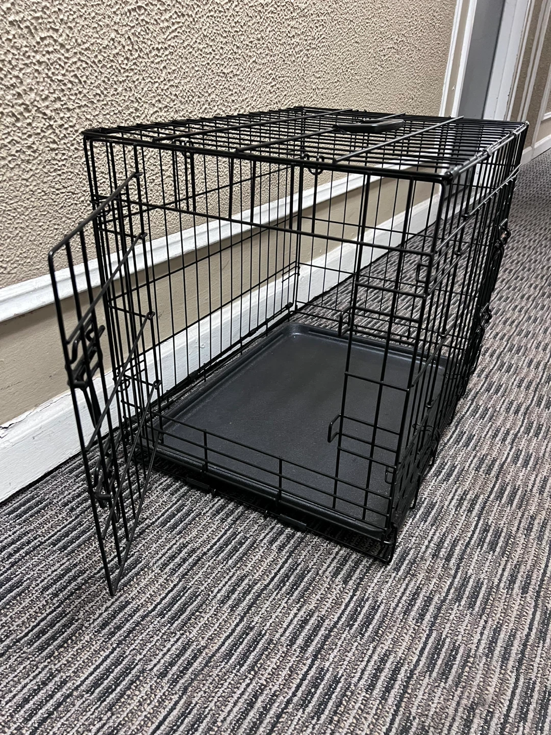 Black Wire Dog Crate with Tray - photo 3