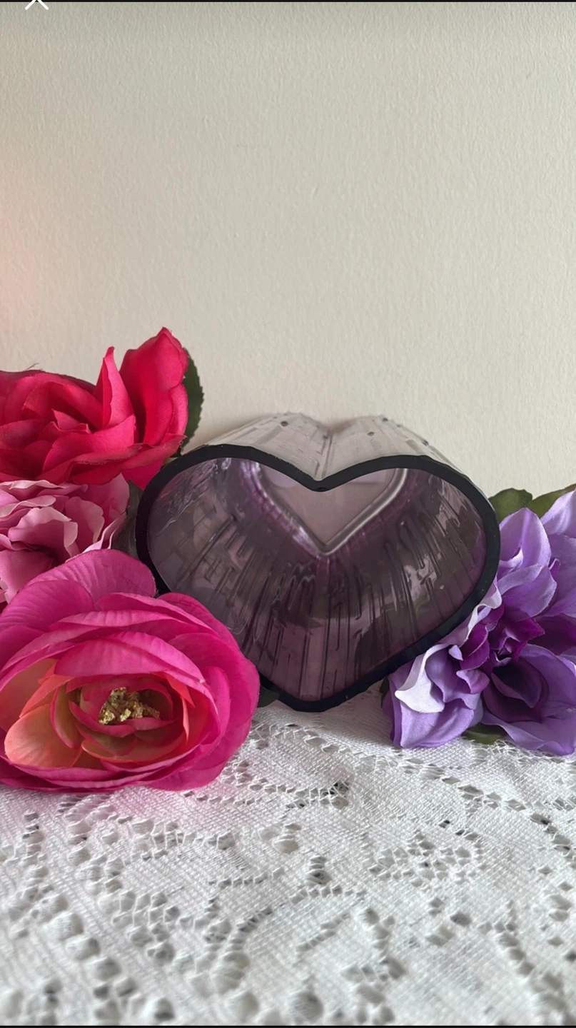 💕Valentine Special! Ribbed Heart-Shaped Glass Vase 🆕 - photo 3