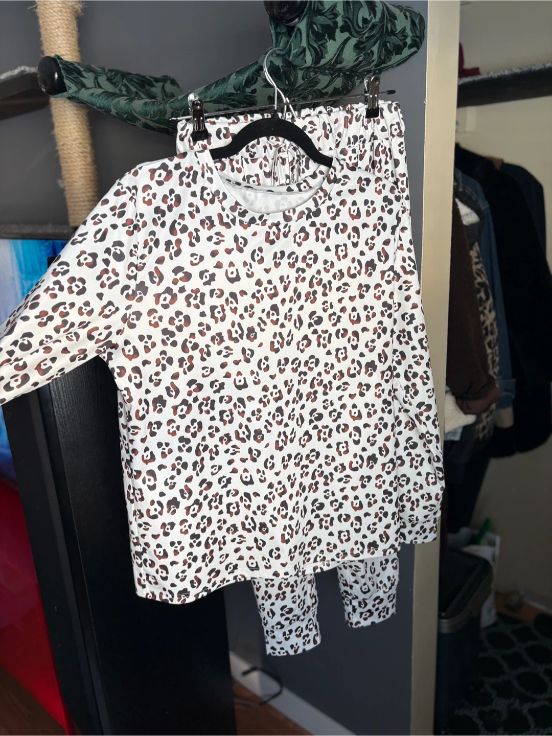 Leopard Print Loungewear Set - photo 3