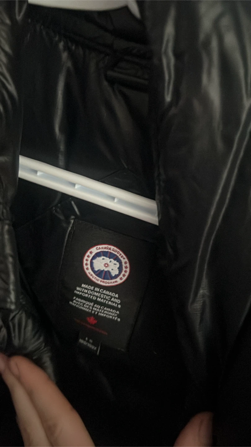 Canada Goose Puffer Jacket - photo 2