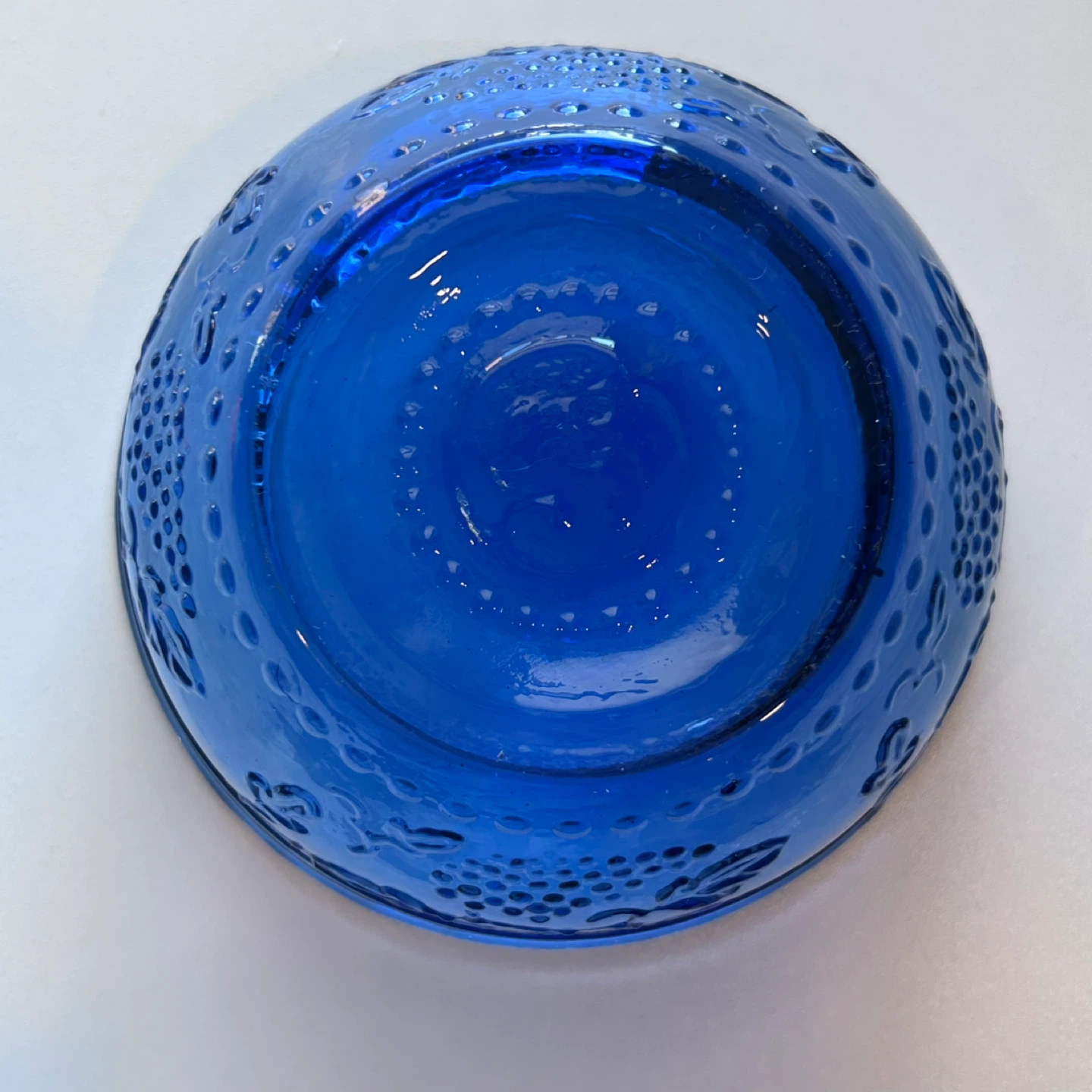 Set of 1 Cobalt Blue Pressed Glass Grape Bowl, 1960s - photo 4
