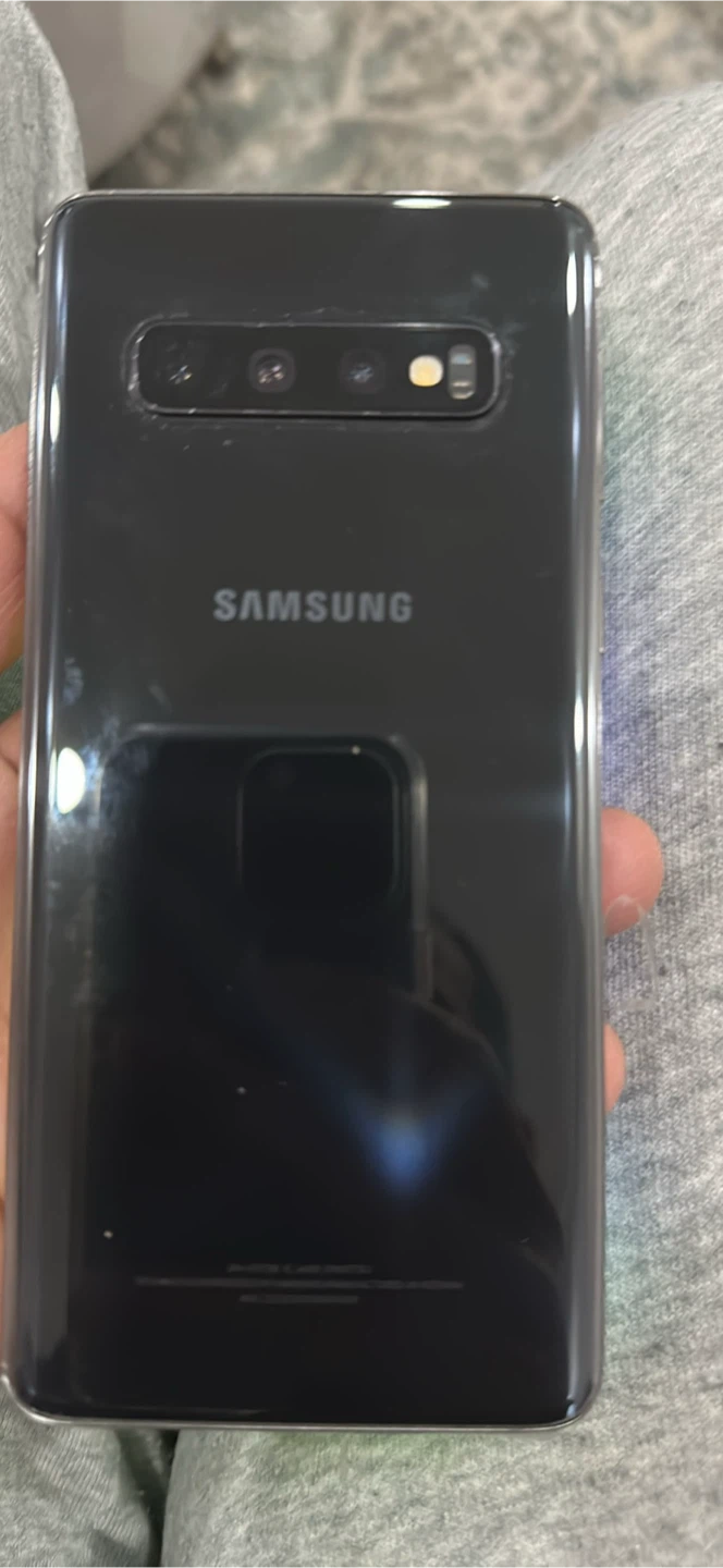 Samsung Galaxy S10 Smartphone