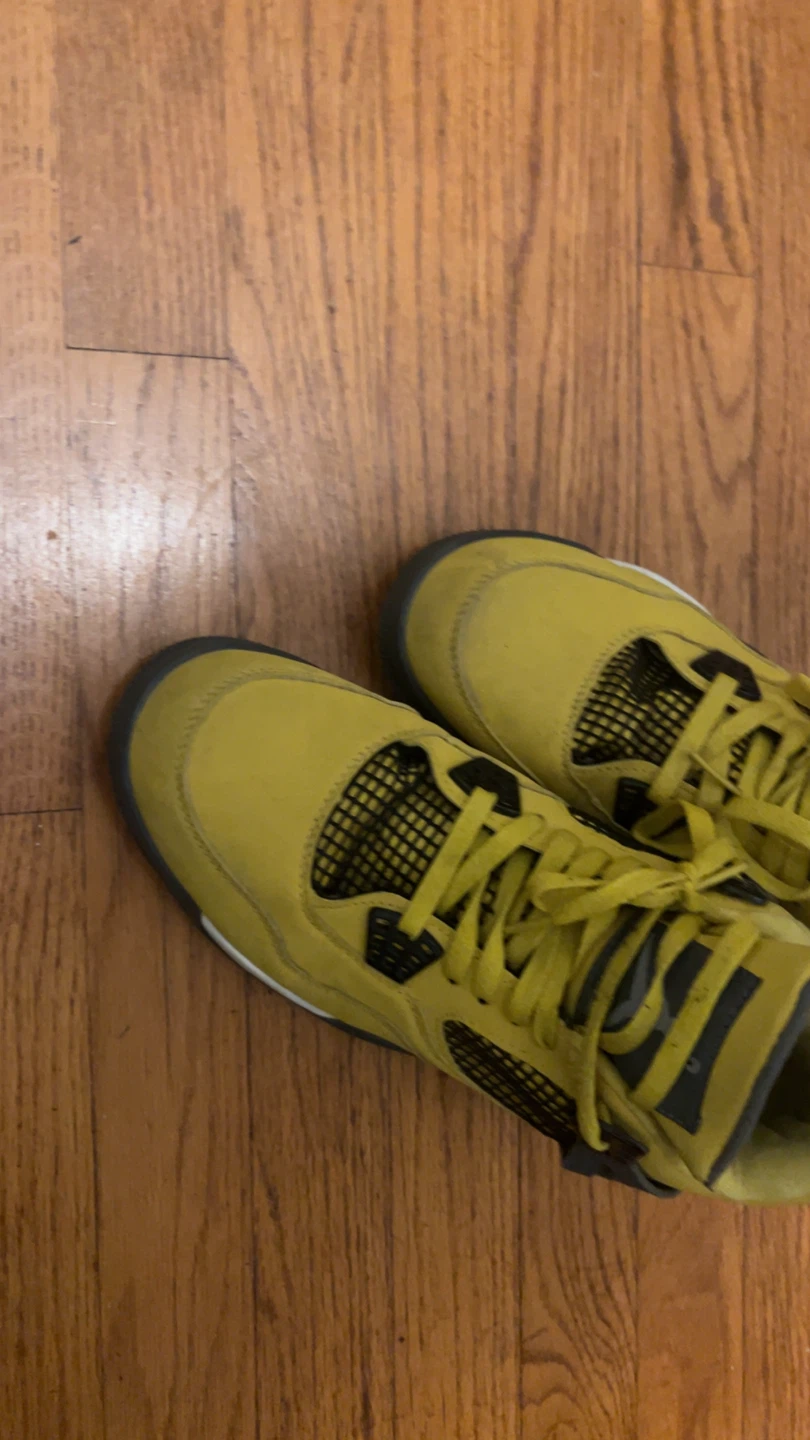 Air Jordan 4 Yellow