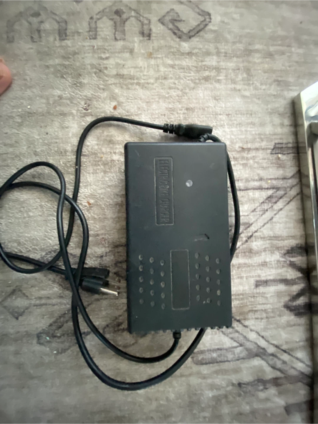 E-Scooter Charger lead acid 60V DC - photo 2