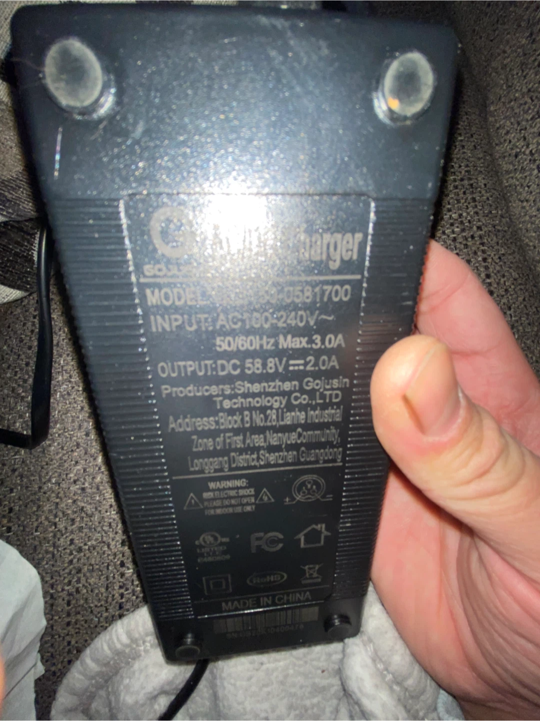 G AC/DC Charger 58.8V 2.0A cut top