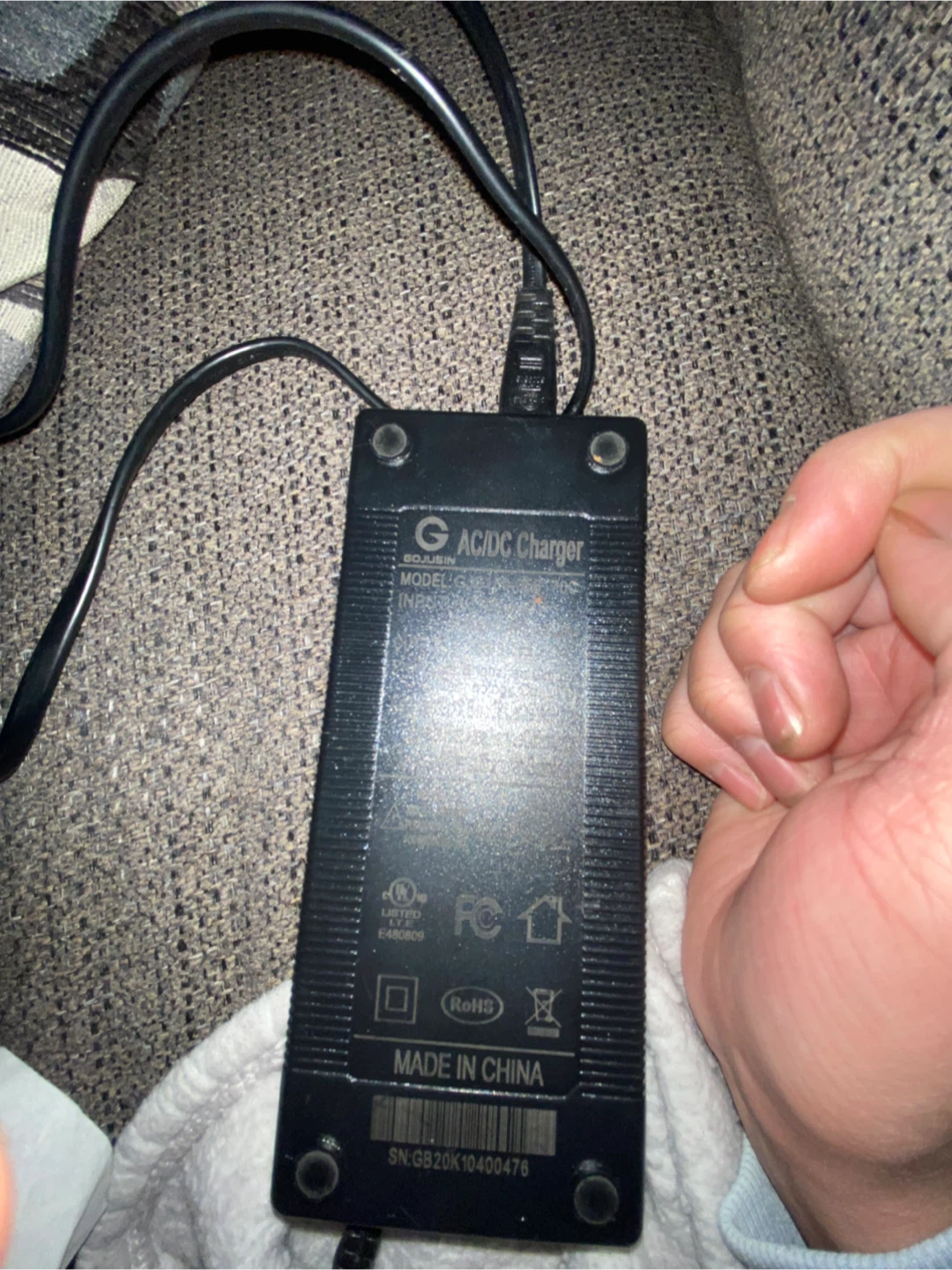 G AC/DC Charger 58.8V 2.0A cut top - photo 2