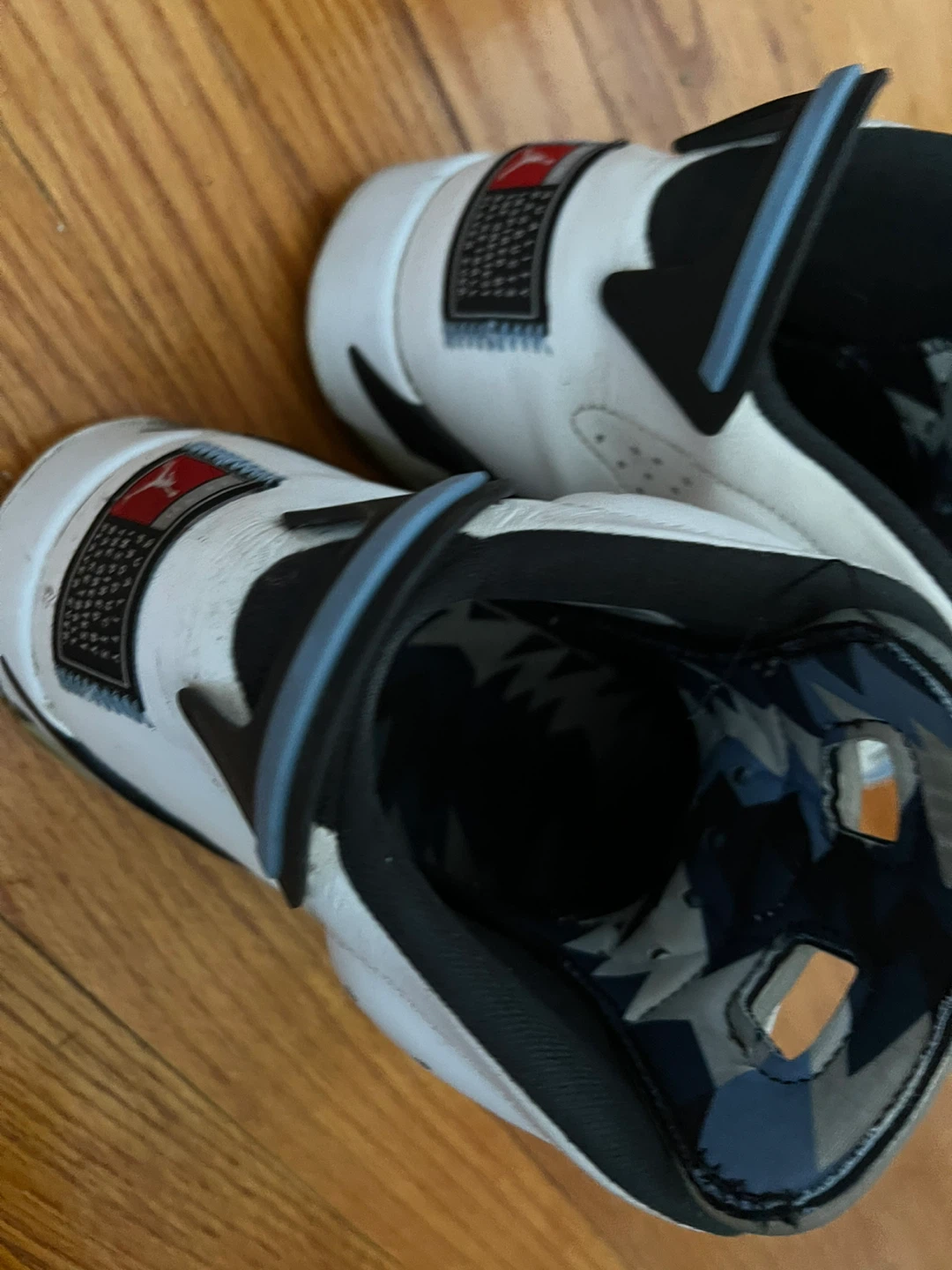 Air Jordan 6 Retro Sneakers