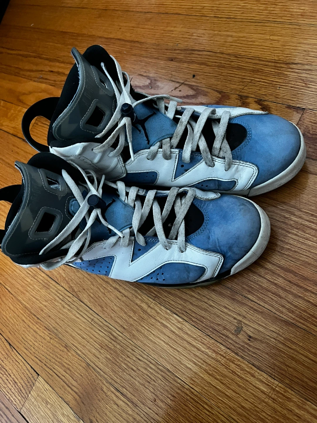 Air Jordan 6 Retro Sneakers - photo 3