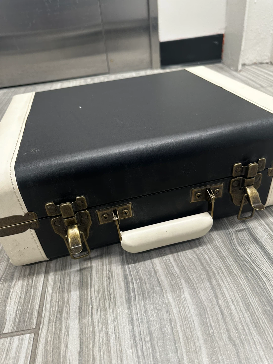 Crosley Record Player - photo 3