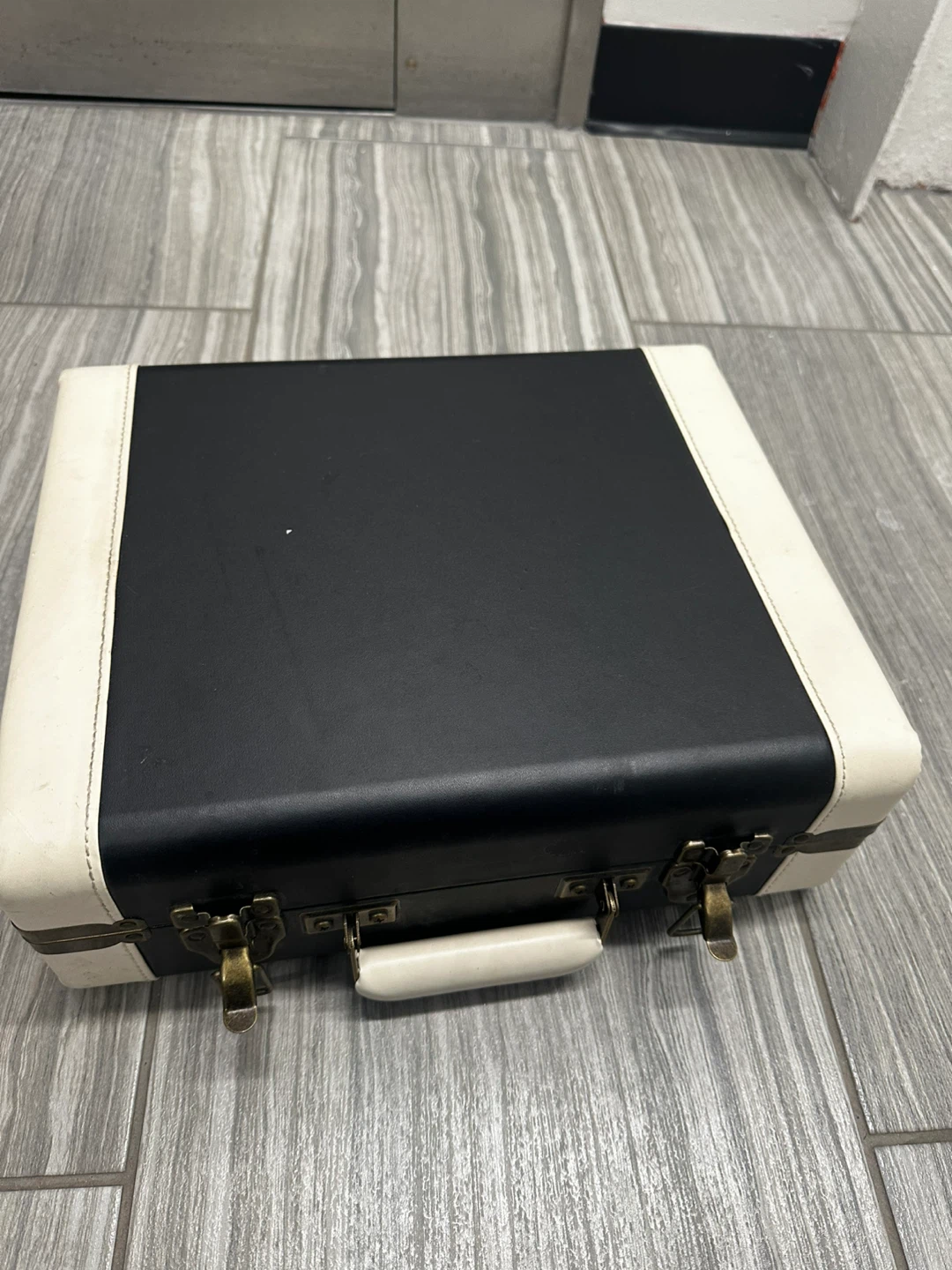 Crosley Record Player - photo 4