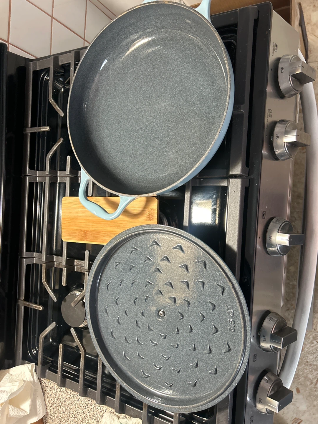 PC Cast Iron 3.5L Dutch Oven - photo 3