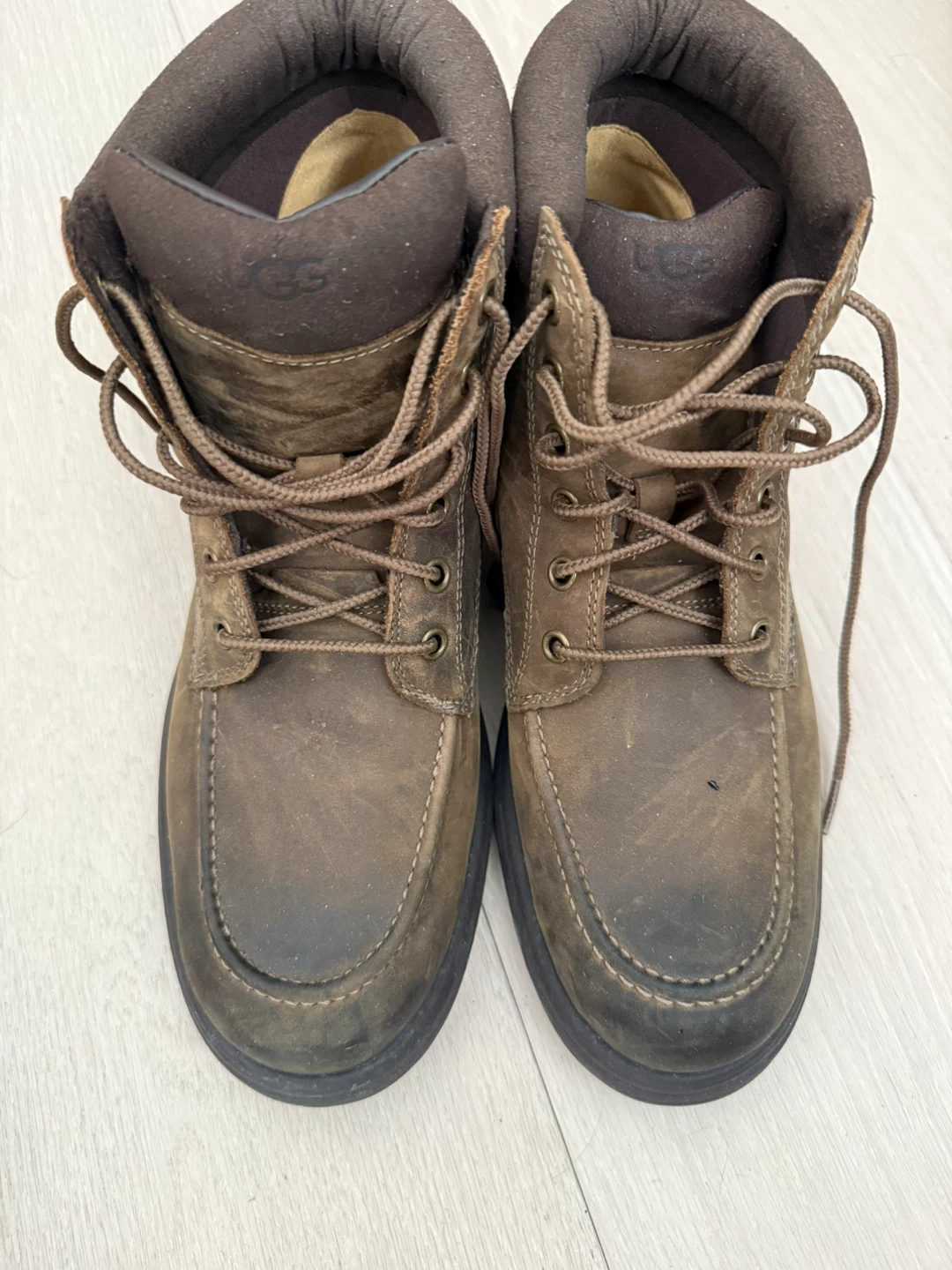 Ugg Brown Leather Lace-Up Boots Size 9.5 🏆